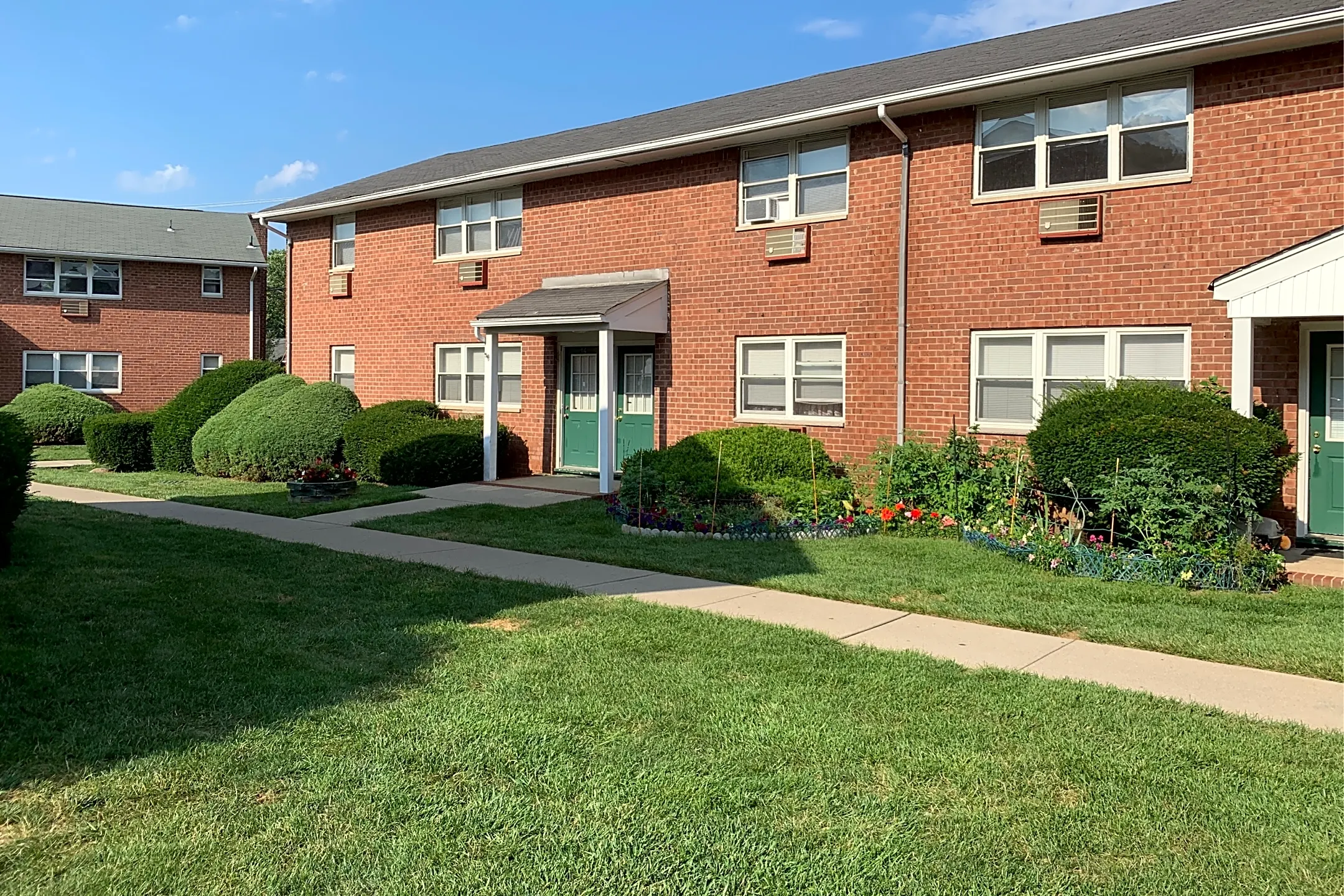 Troy Gardens Apartments - 220 Littleton Rd | Parsippany, NJ Apartments ...