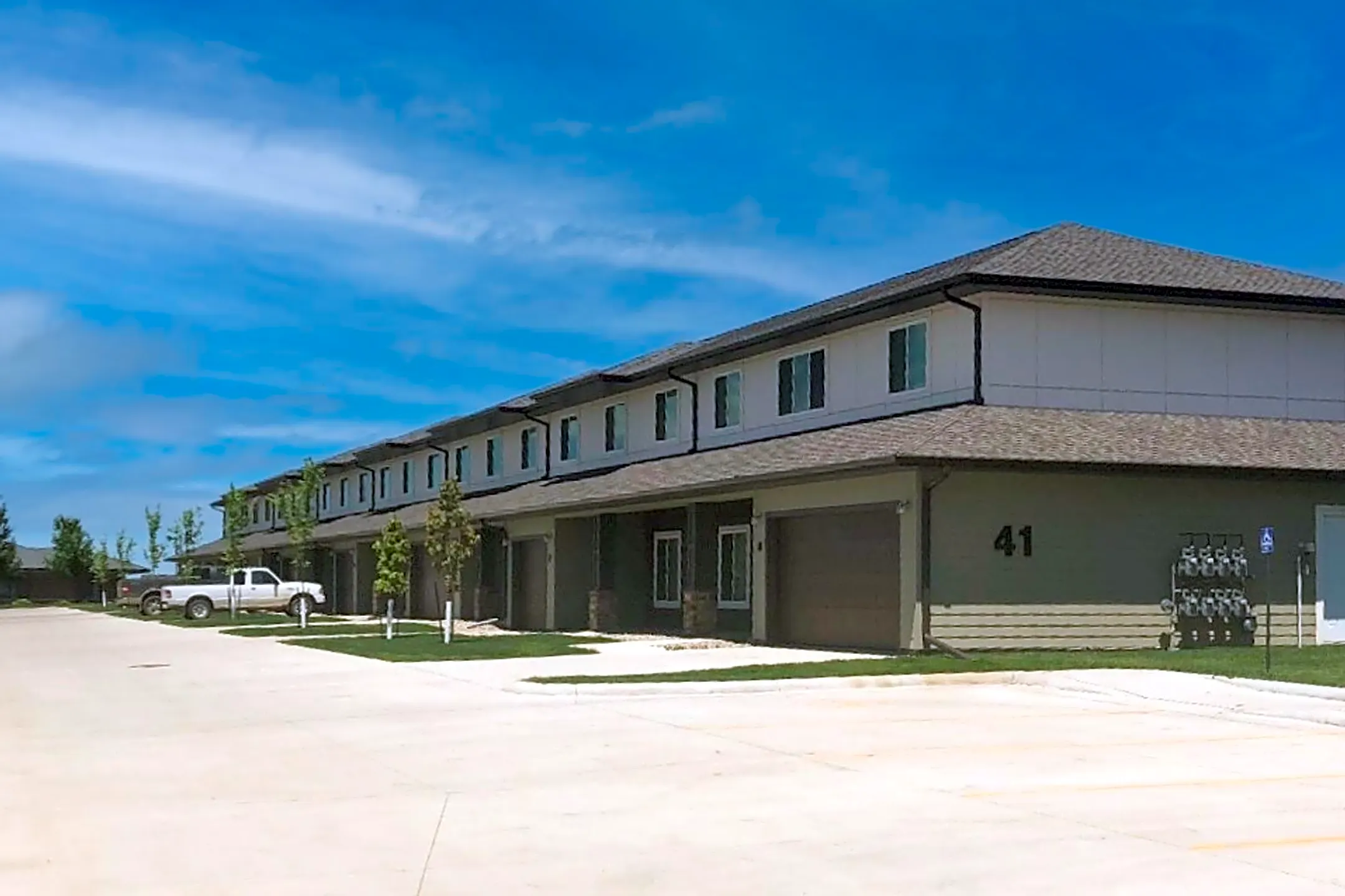 Prairie Trail Village Apartments & Townhomes 491 Prairie Trail Road