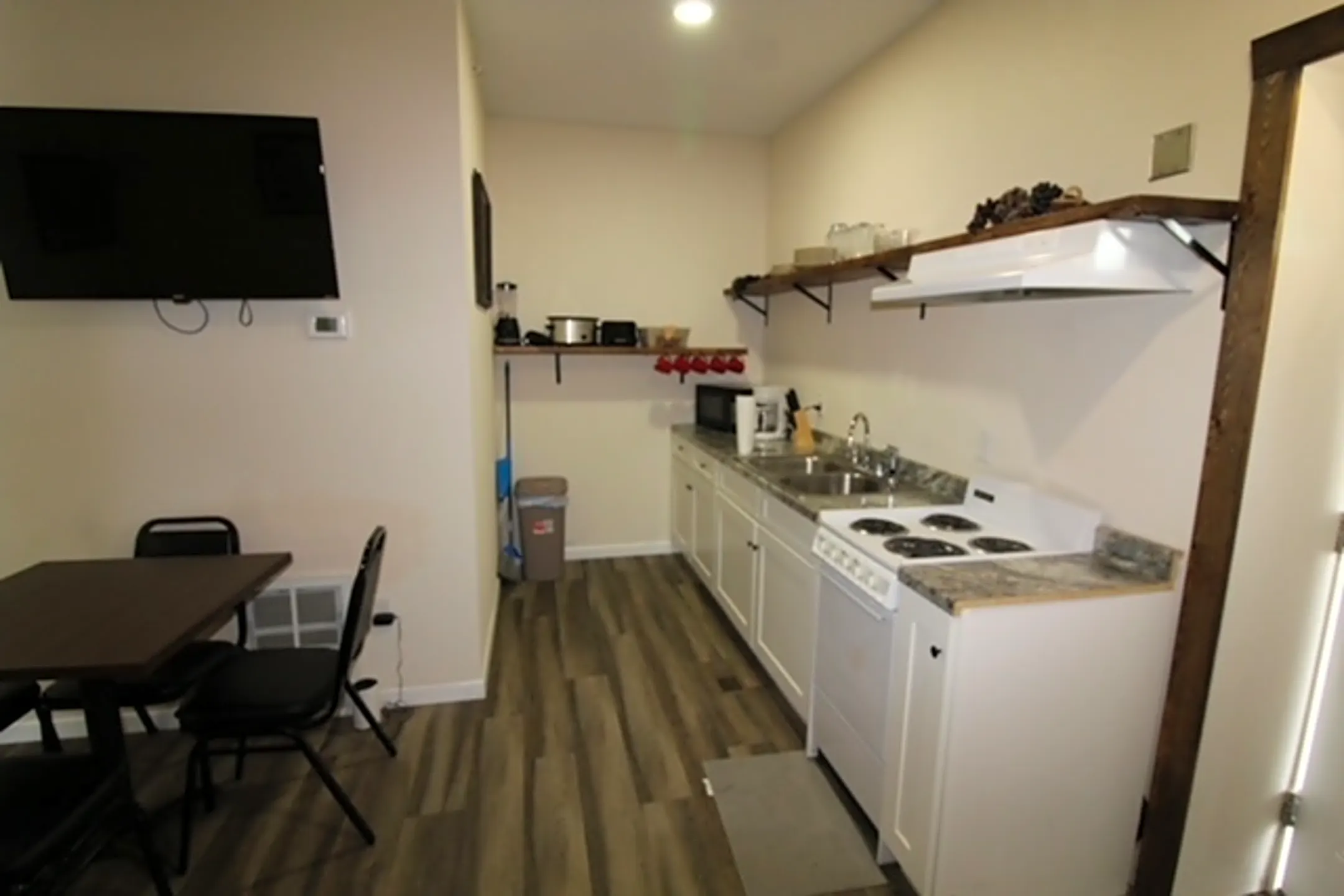 214 Main St Caryville, TN Houses for Rent Rent.