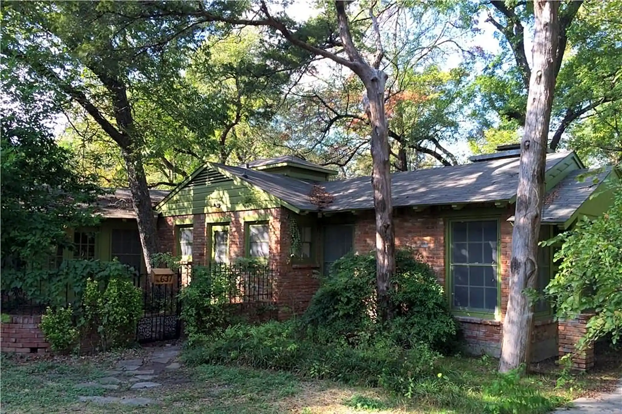 637 Coombs Creek Dr Dallas, TX Houses for Rent Rent.