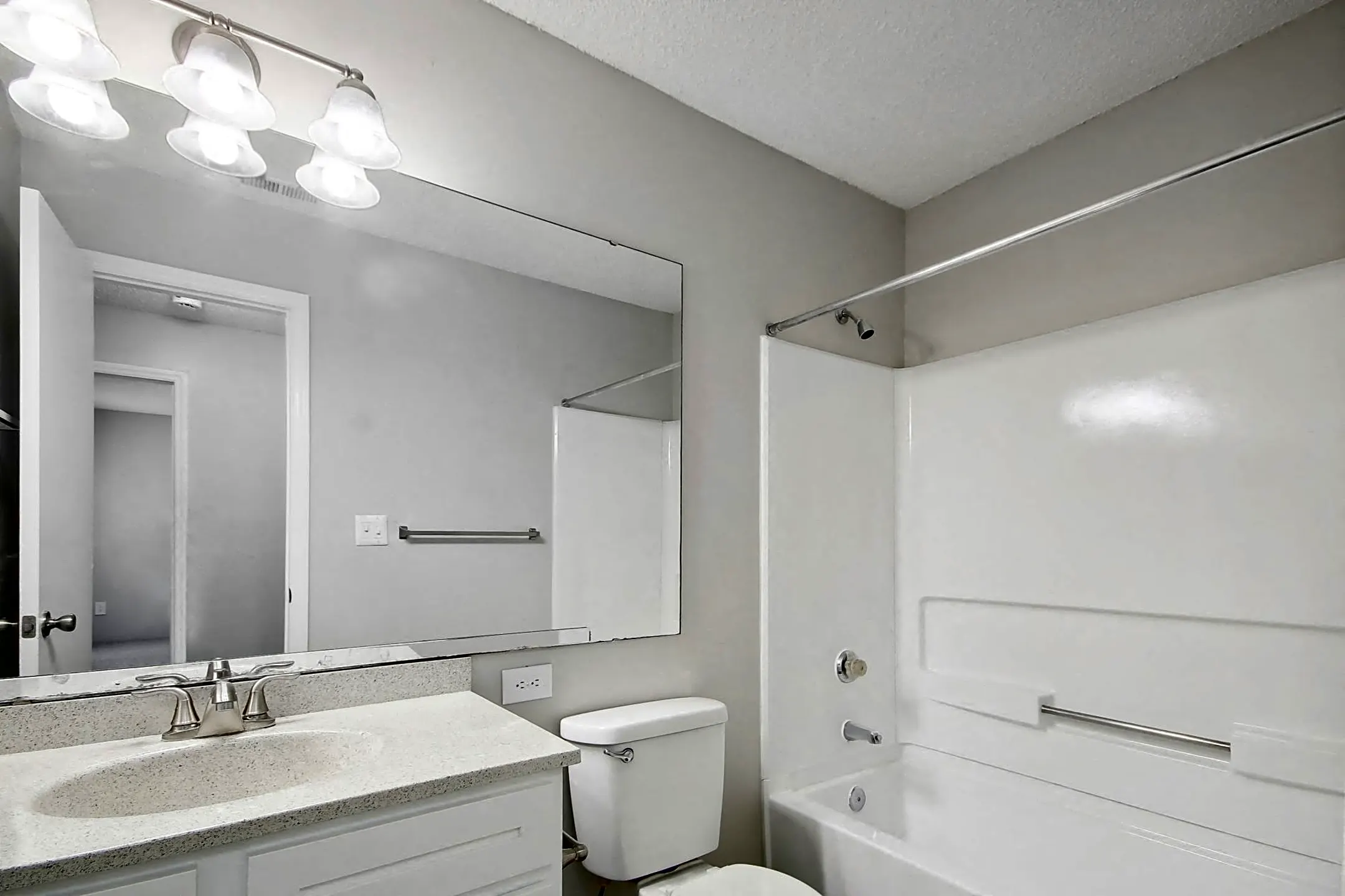 Arrowood Crossing 2109 Arrowcreek Dr Charlotte, NC Apartments for