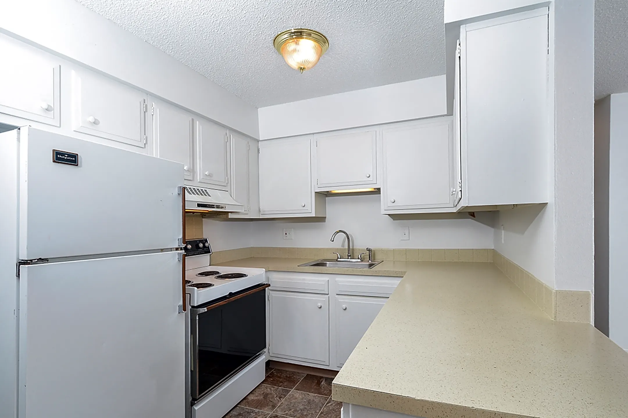 Timberland at Meredith 7800 Iltis Dr Urbandale, IA Apartments for