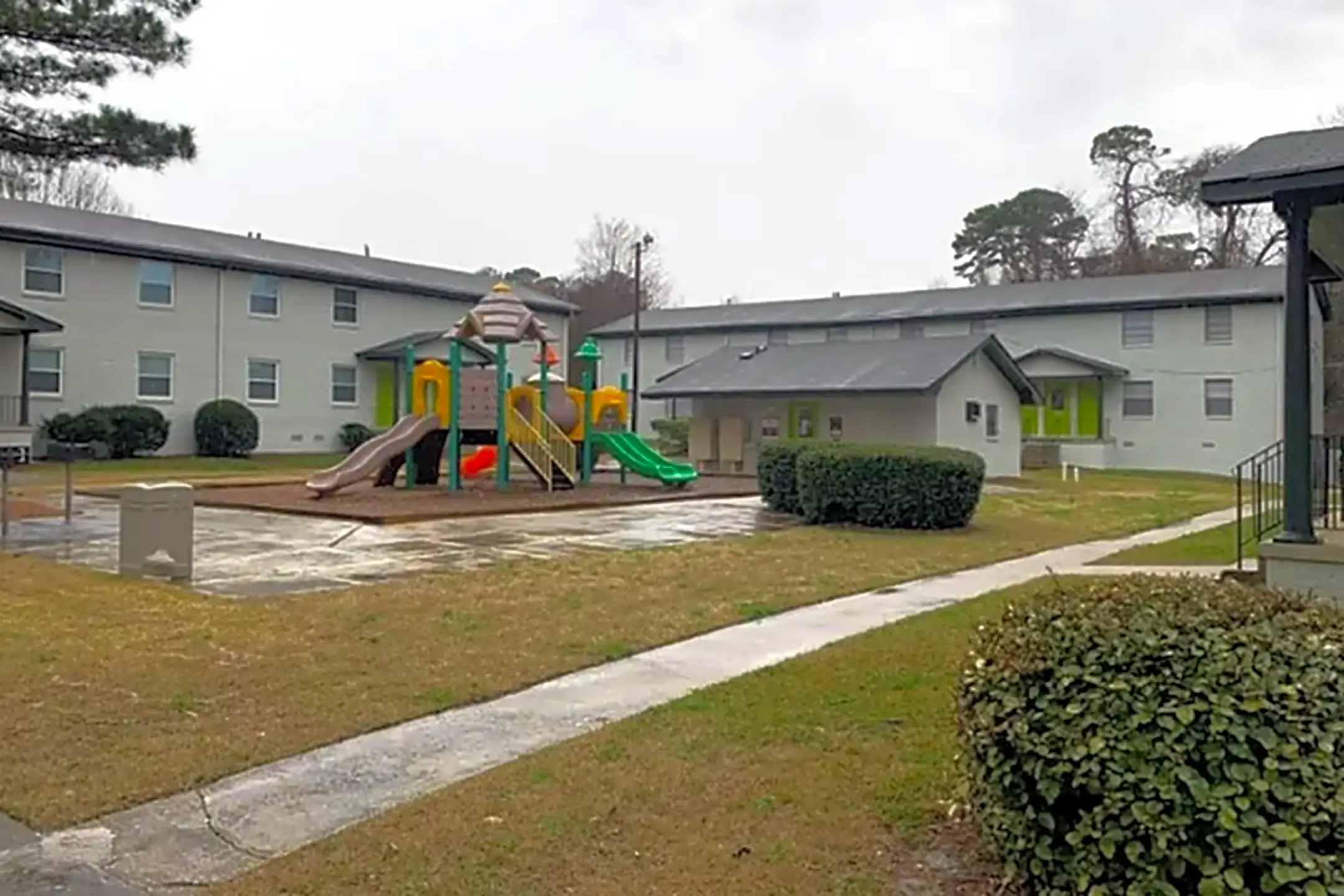 Building - Centry on Main Street - Forest Park, GA