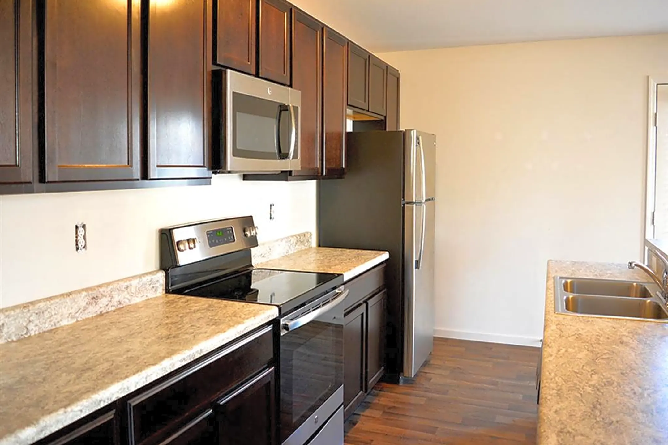 Promenade at New Town 3301 Domain St 1 Saint Charles, MO