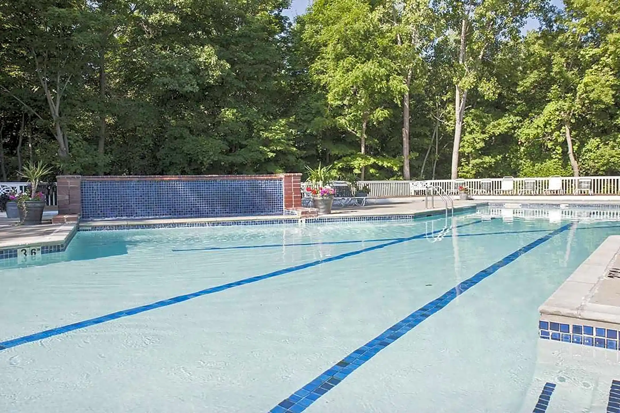Pool - Beacon Hill - Auburn Hills, MI