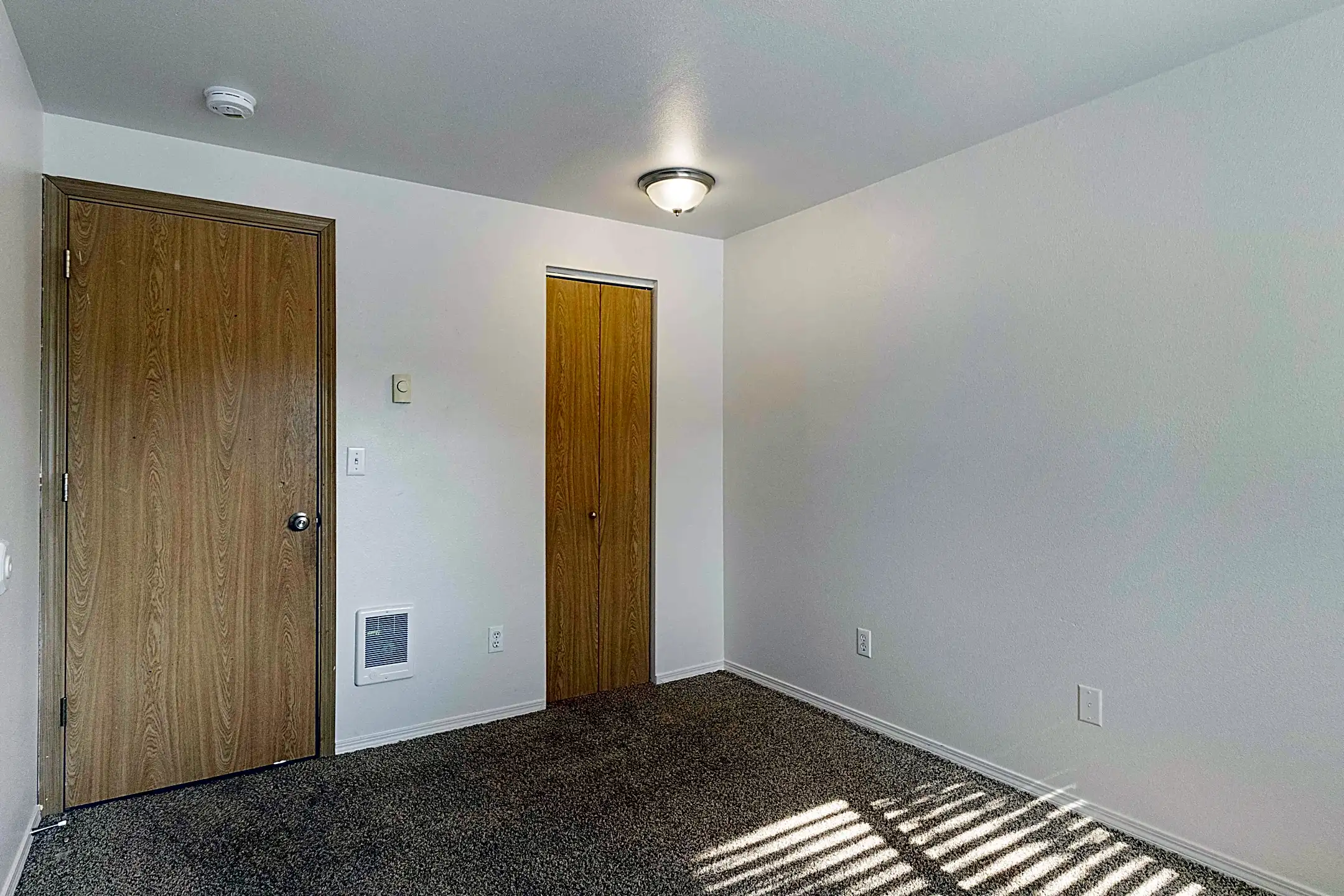 Westwood Park Apartments 815 Eatonville Hwy W Eatonville, WA