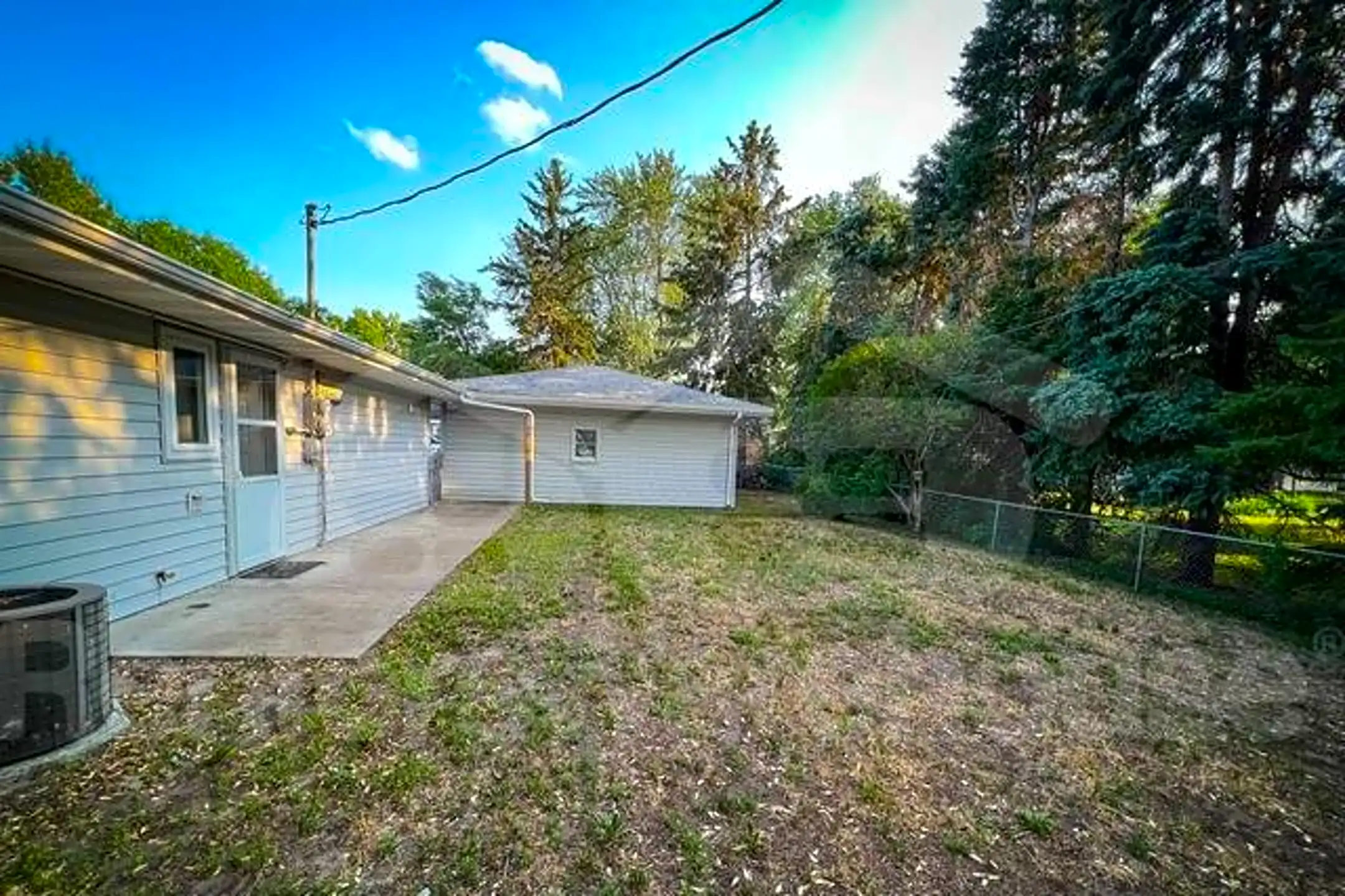 8980 Jefferson St NE 8980 Jefferson St NE unit B Blaine, MN