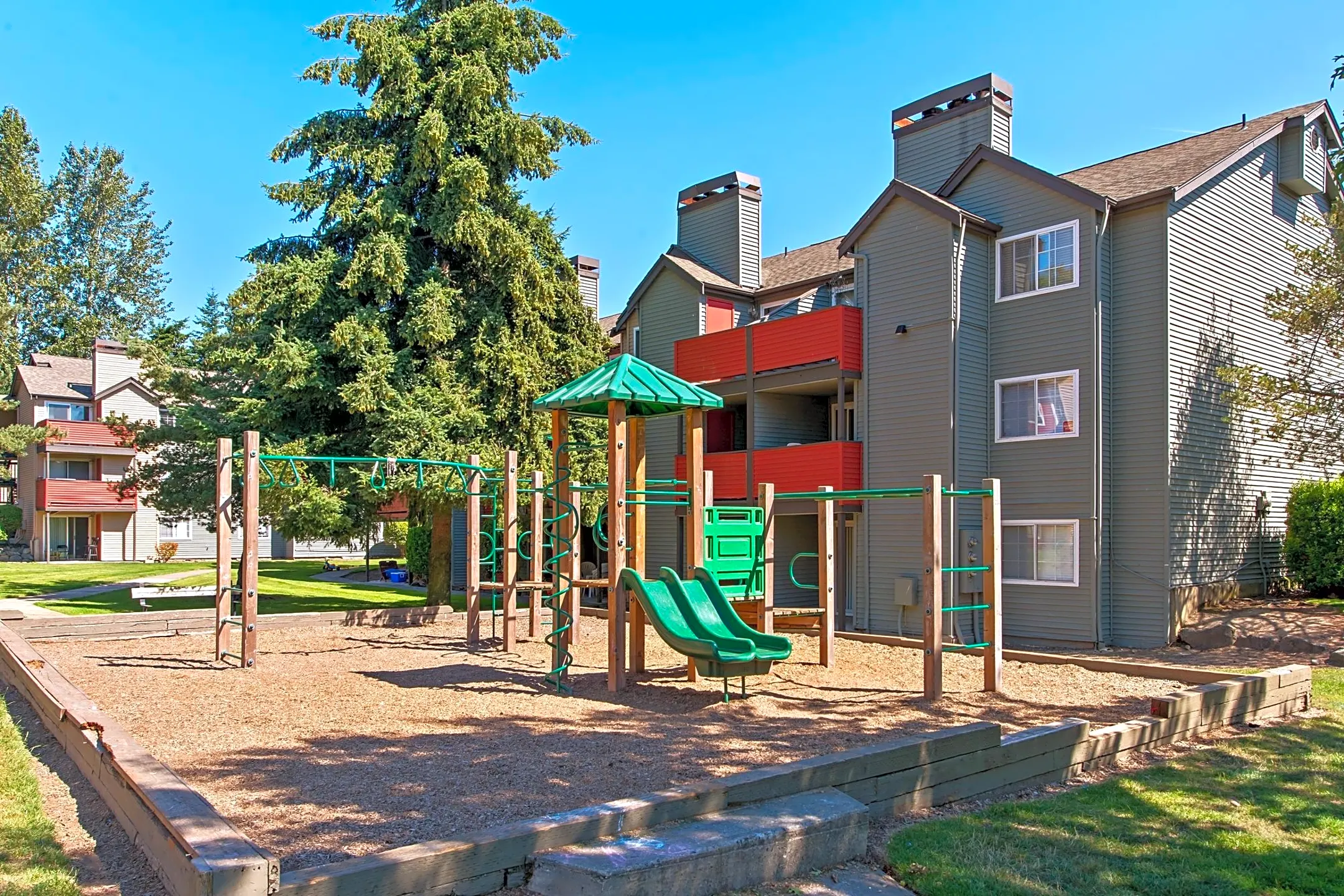 Playground - Pavilion Apartment Homes - Federal Way, WA