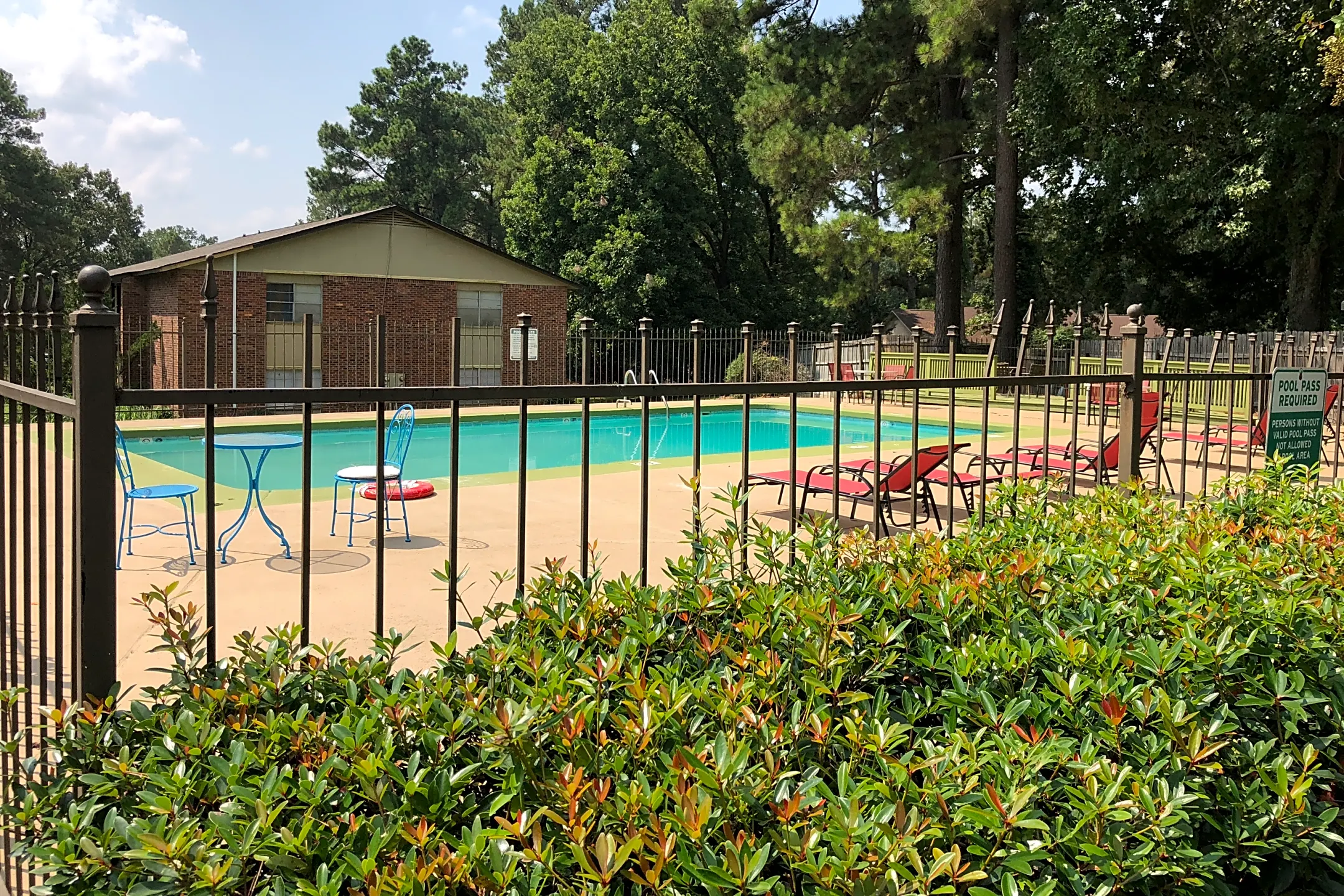 Pine Trails - 552 Springridge Rd | Clinton, MS Apartments for Rent | Rent.