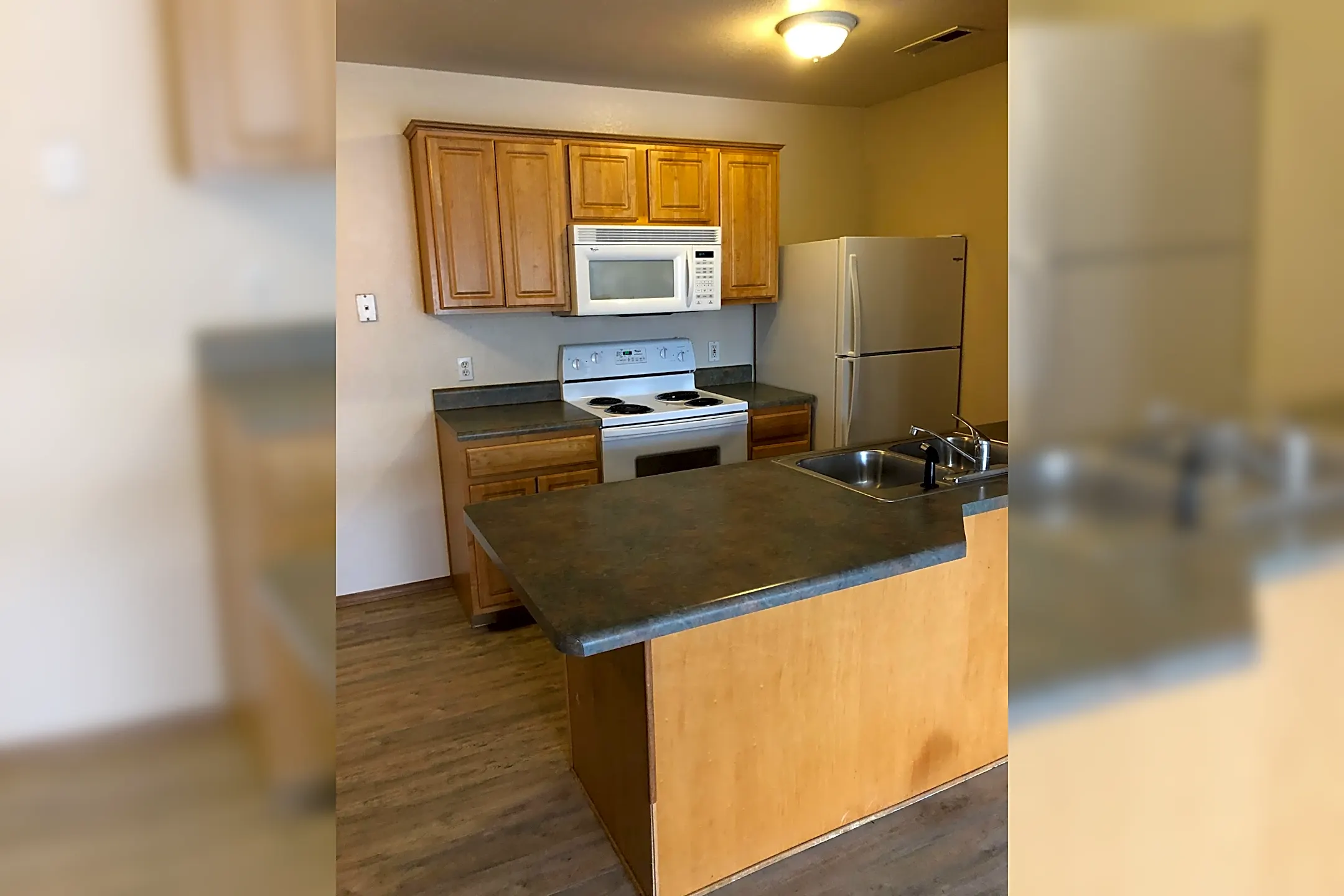 Pinewood Park Apartments Republic, MO 65738