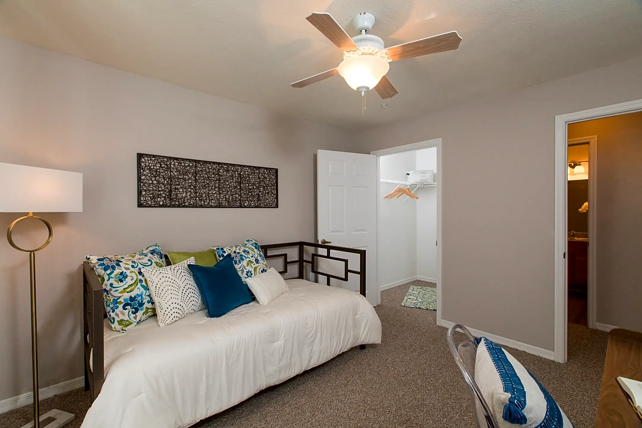 Venue at Lockwood 5385 30th St E Bradenton, FL Apartments for Rent