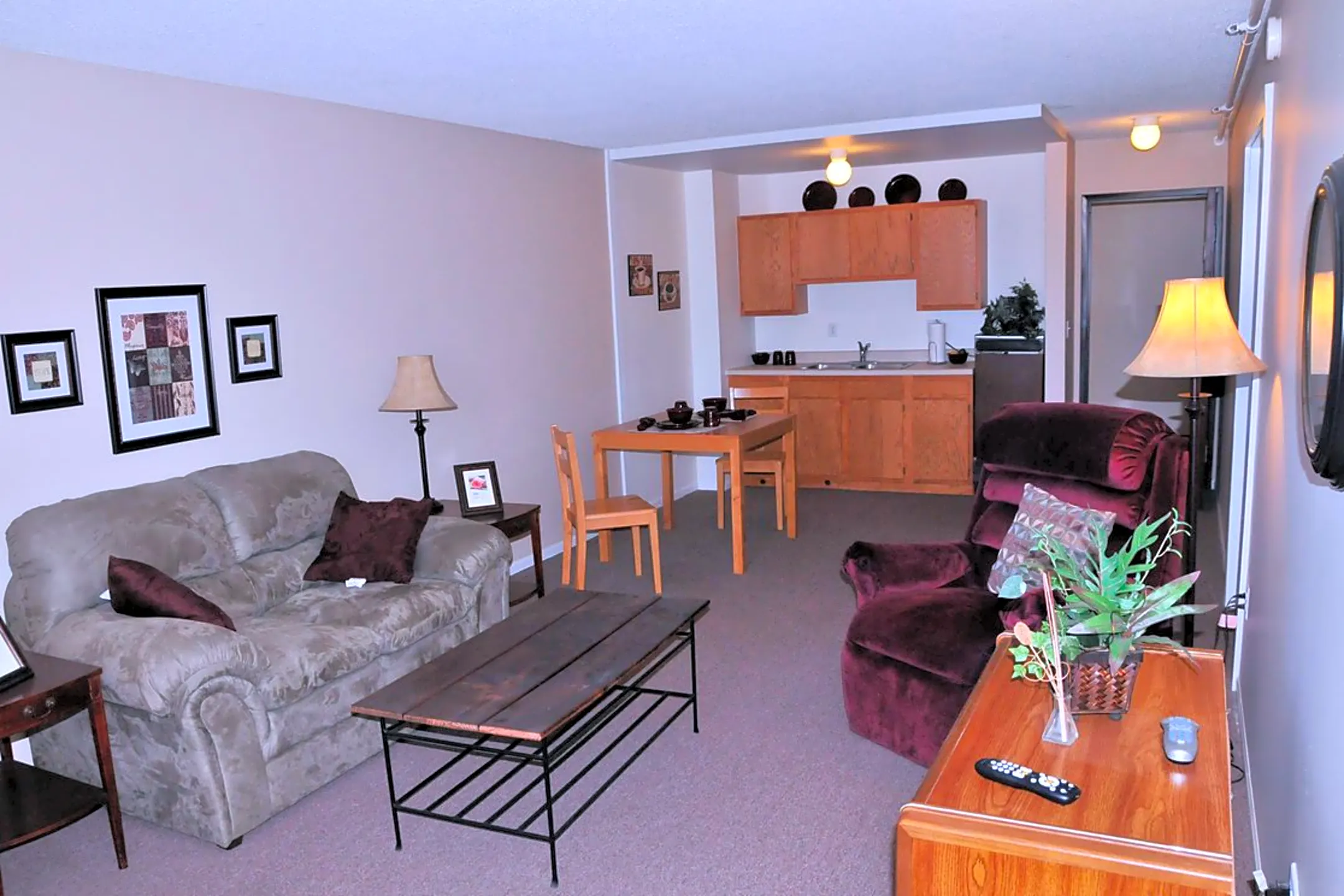 Pinecrest Village 450 S Nicolet St Mackinaw City, MI Apartments for