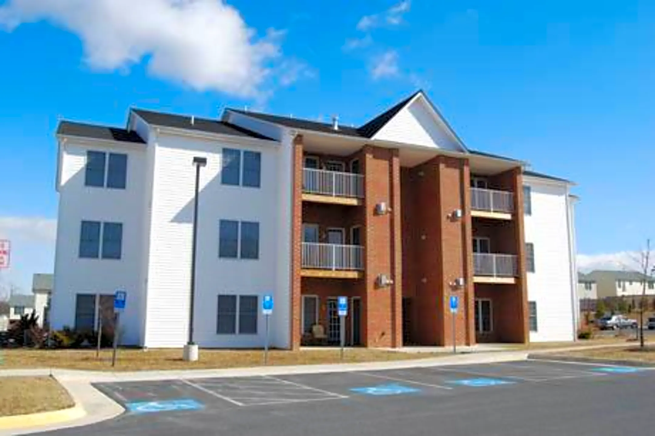Tasker Village Apartments 120 Caledon Ct Stephens City, VA