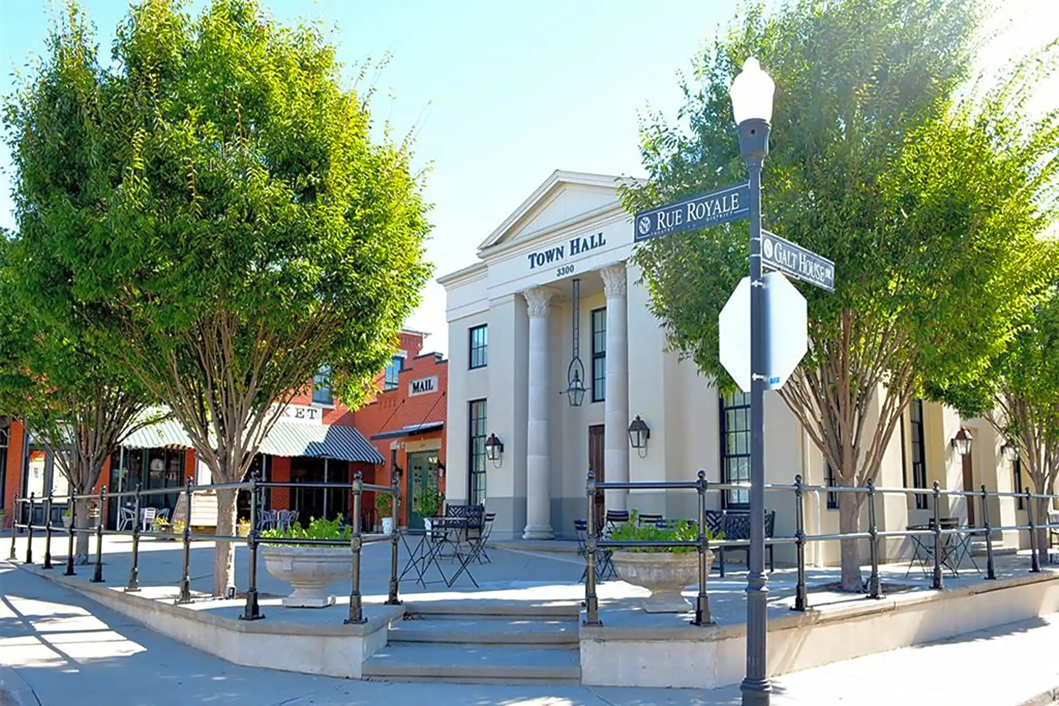 Promenade at New Town 3301 Domain St 1 Saint Charles, MO