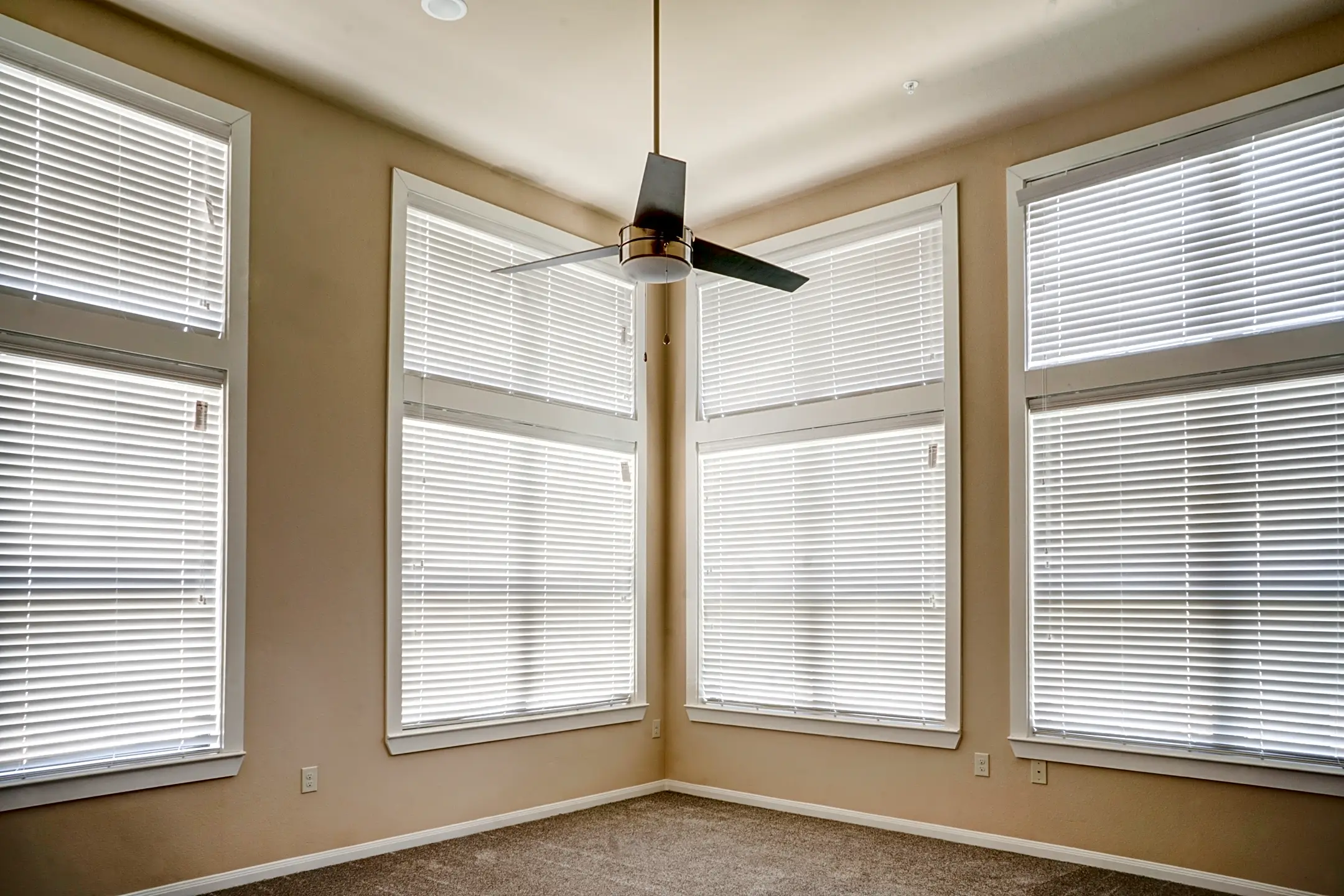 Parklane Fulshear 27222 Fulshear Bend Dr Fulshear, TX Apartments