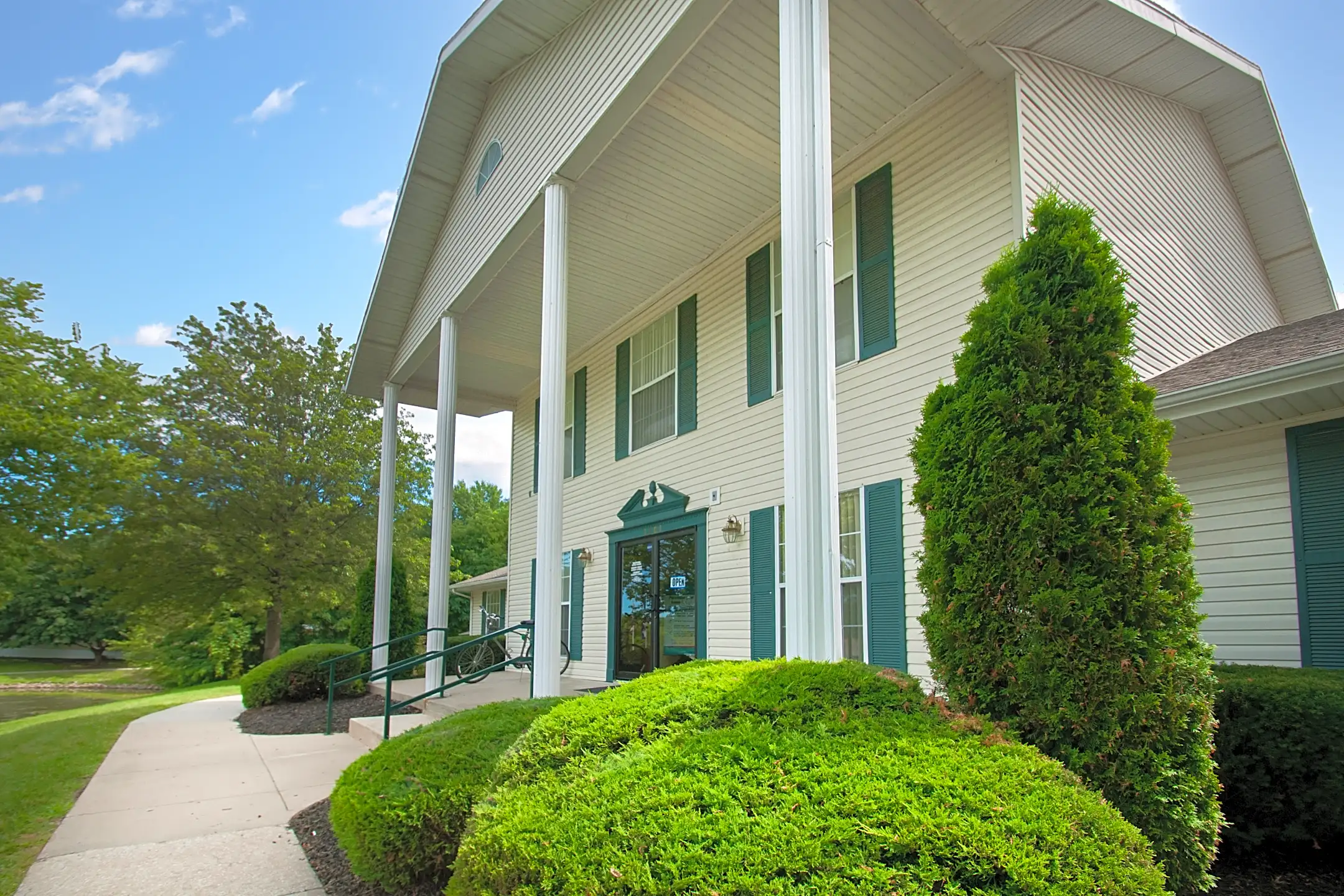 Southfork Belton, MO 64012