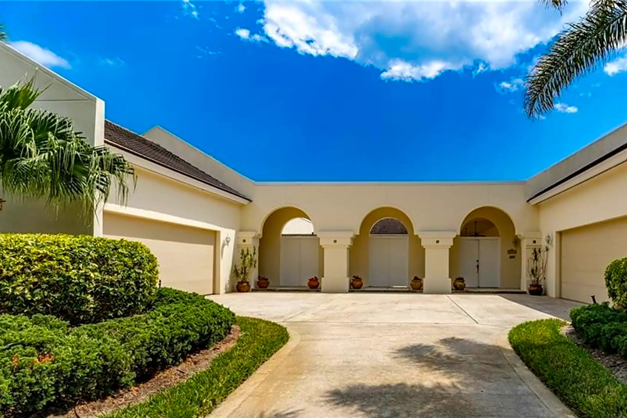 Building - 8414 Poinciana Pl #30 - Indian River Shores, FL