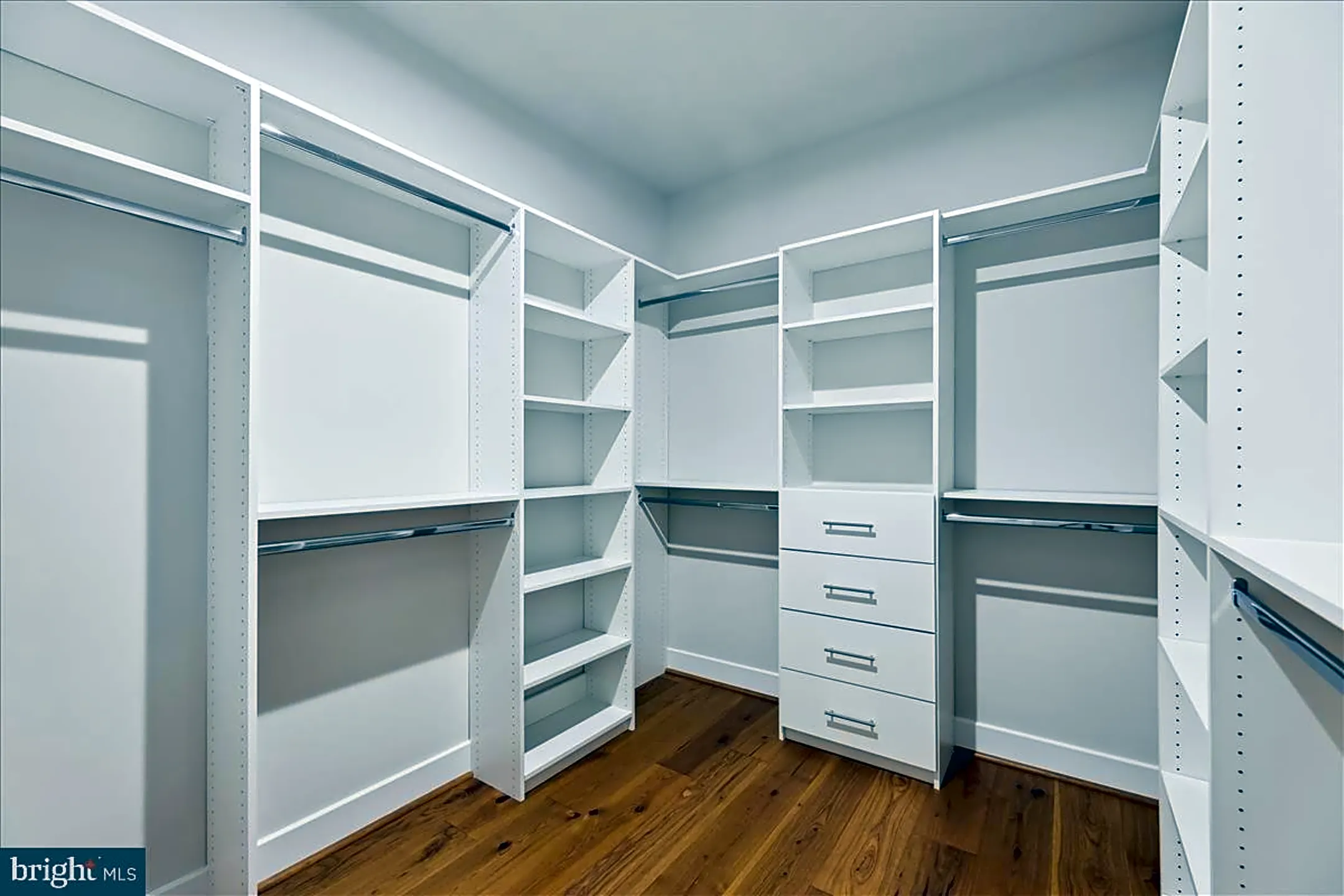6819 Isabella St - Bethesda, MD