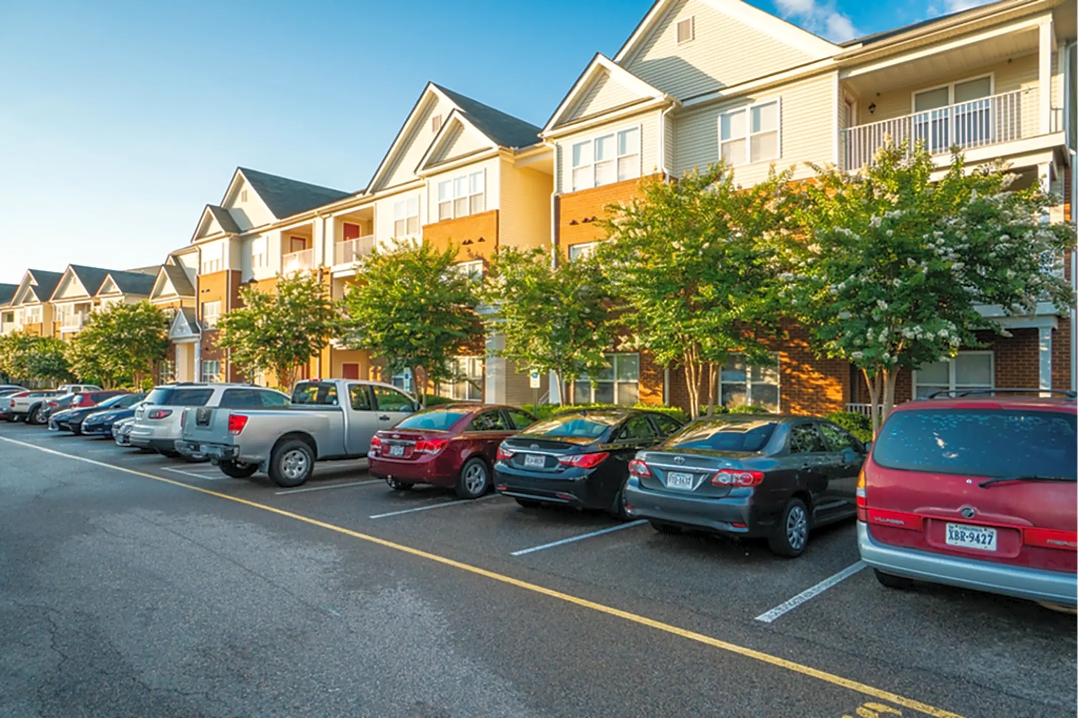 Building - White Oak Luxury Apartments - Chester, VA