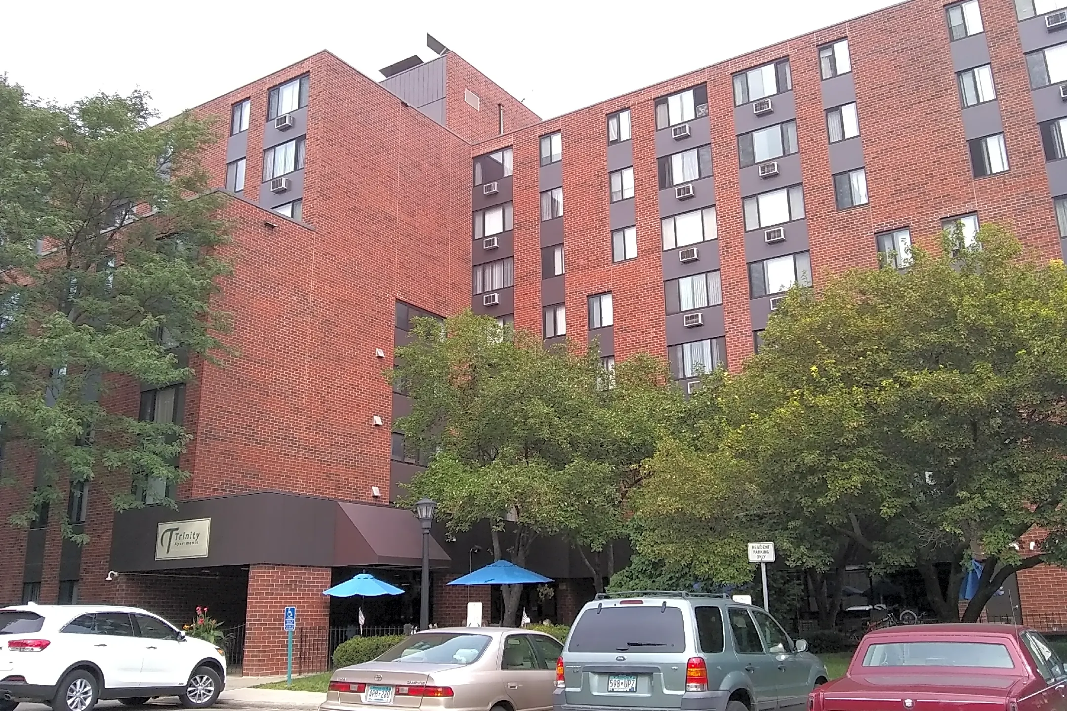 High Rise Apartments In Minneapolis