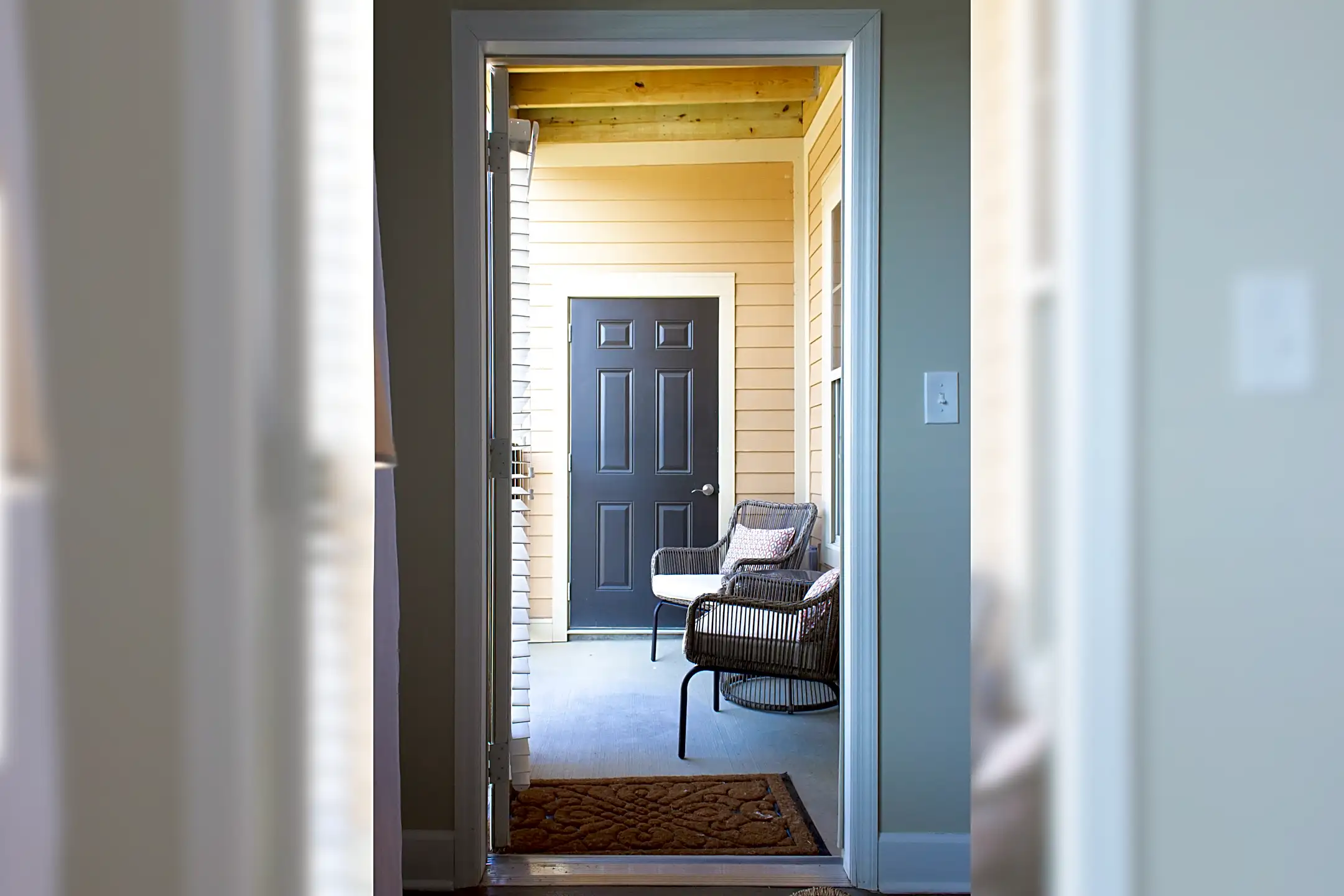 Warrick Trail Apartments Newburgh, IN 47630