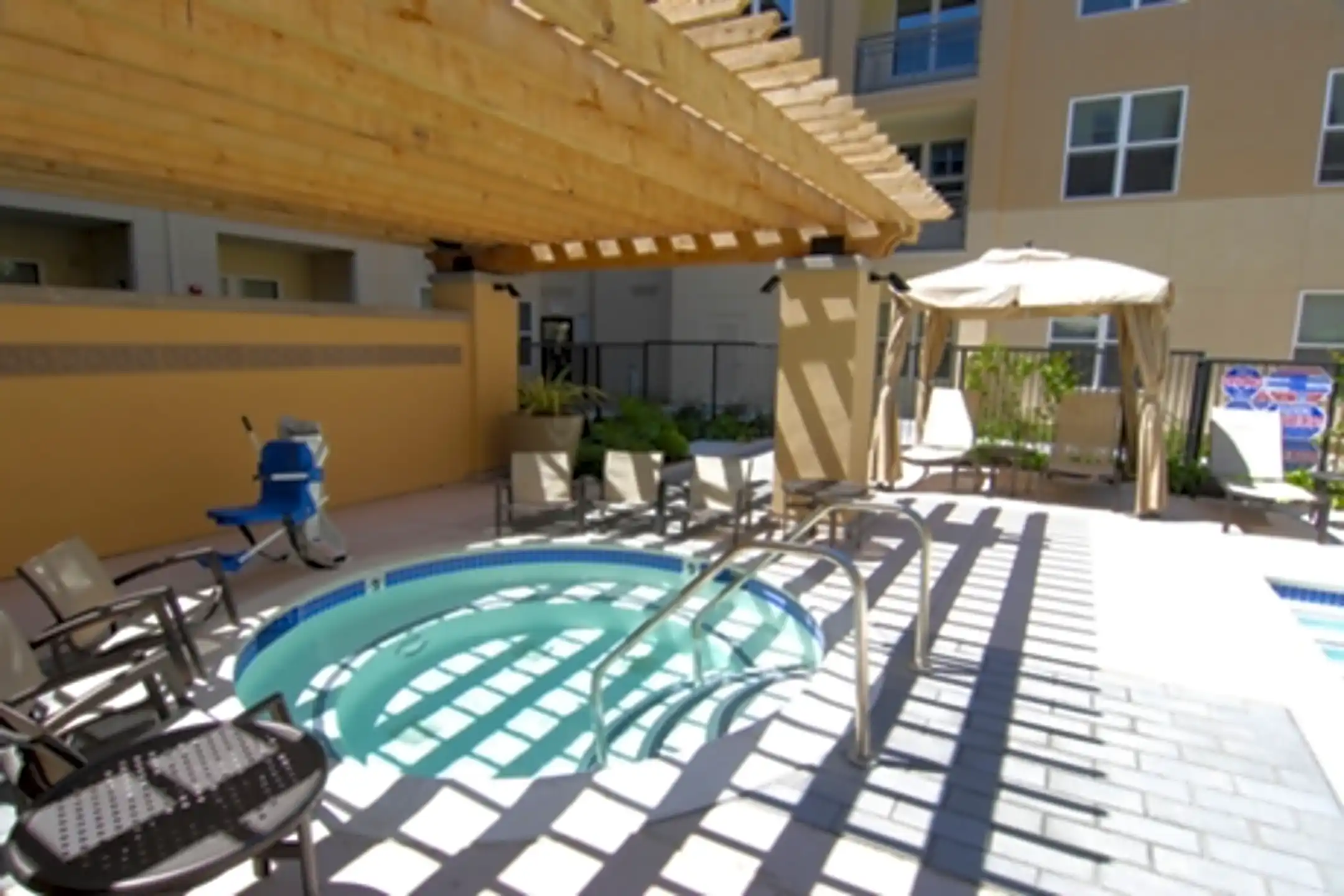 The Plaza Luxury Apartments Foster City 1 Plaza View Ln Foster