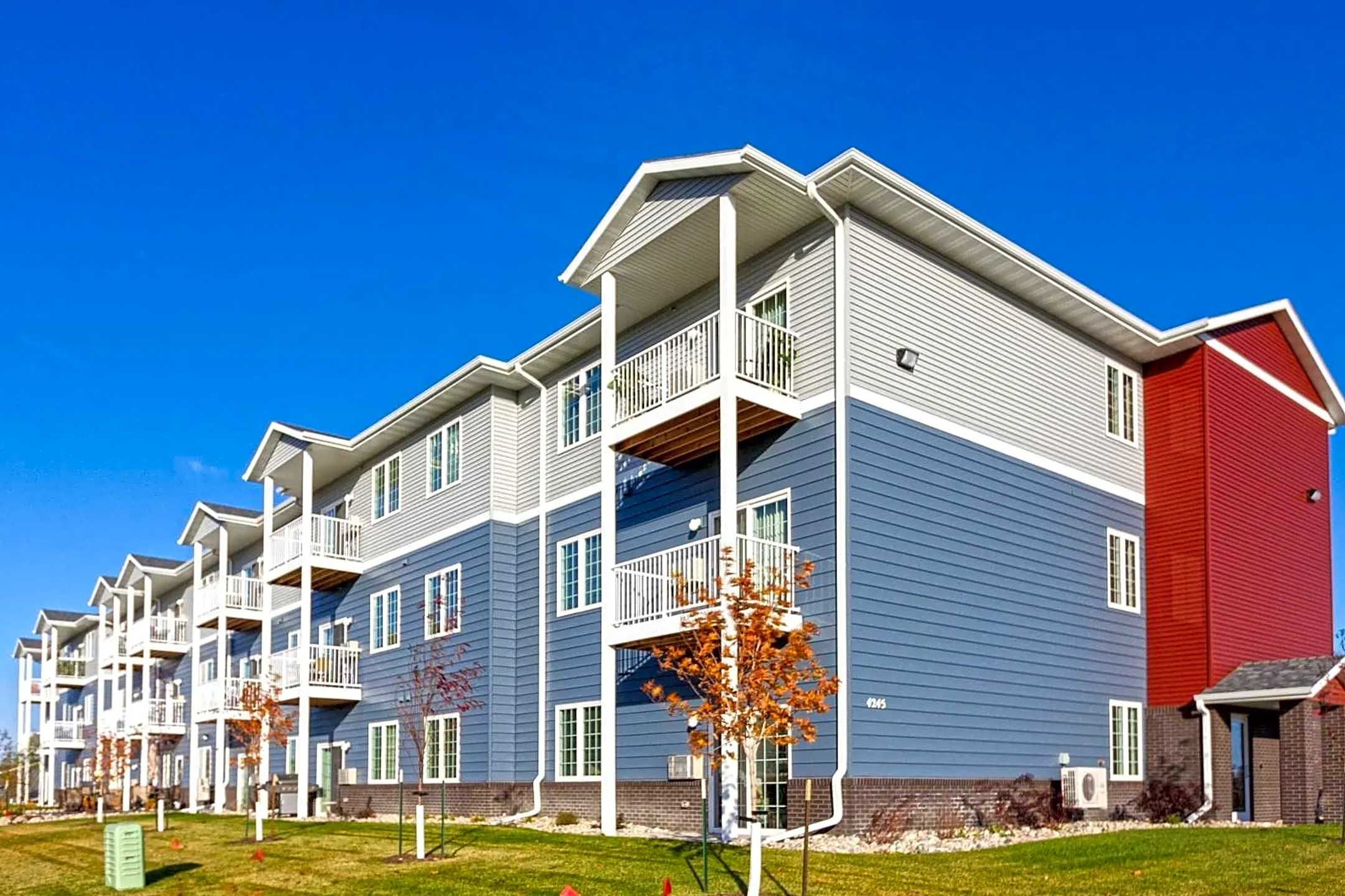 Building - Homefield Senior Living Apartments - Fargo, ND