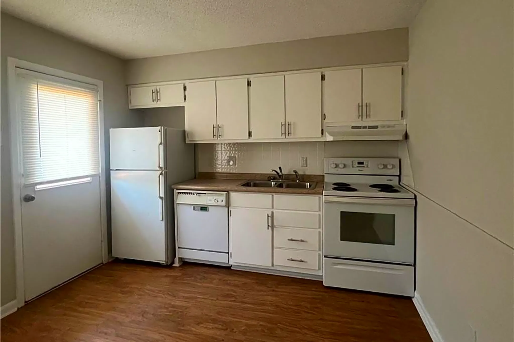 153 W 16th St 101 Bay AL Apartments for Rent Rent.