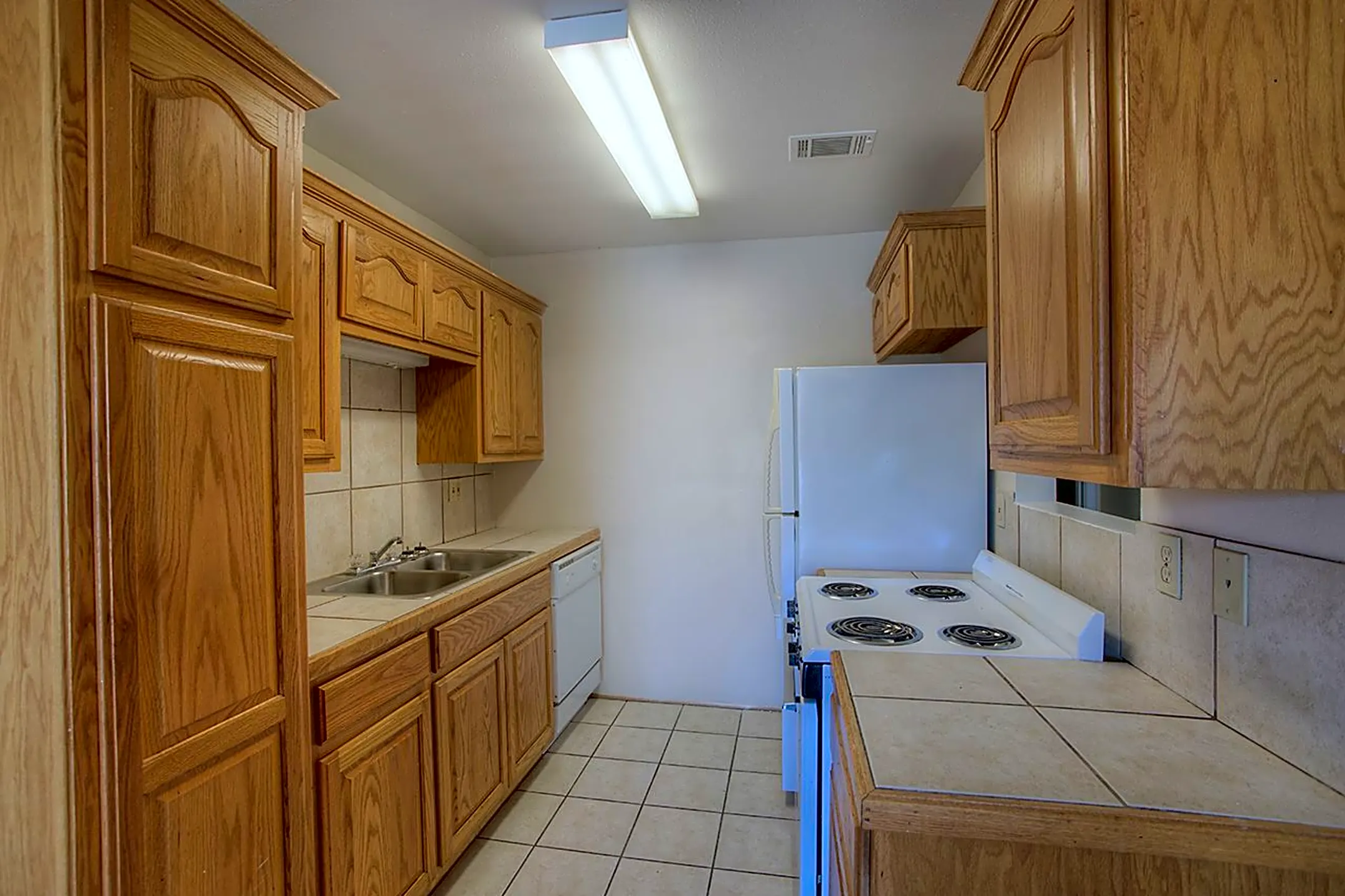 Kitchen - Spurlock North Apartments - Nederland, TX