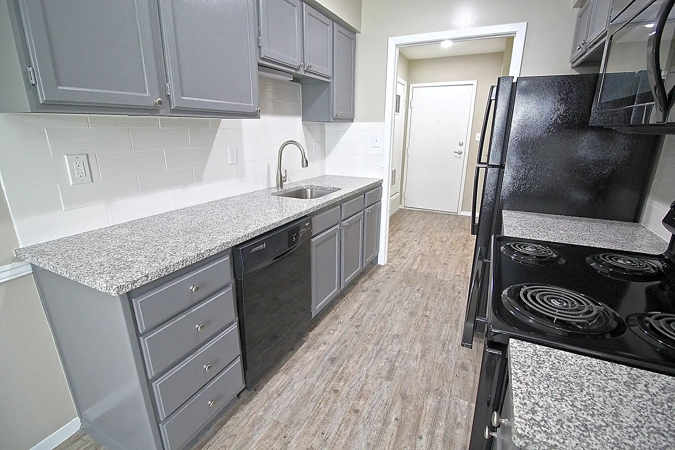 Applewood at the Coves 7841 N Anita Ave Kansas City, MO Apartments