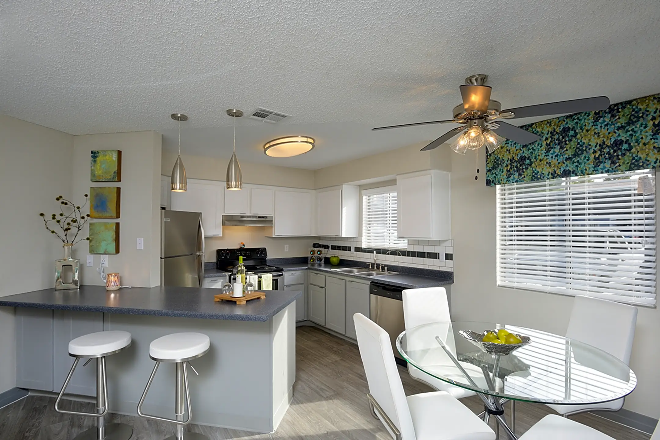 The Bristol at Sunset - 2001 Ramrod Ave | Henderson, NV Apartments for