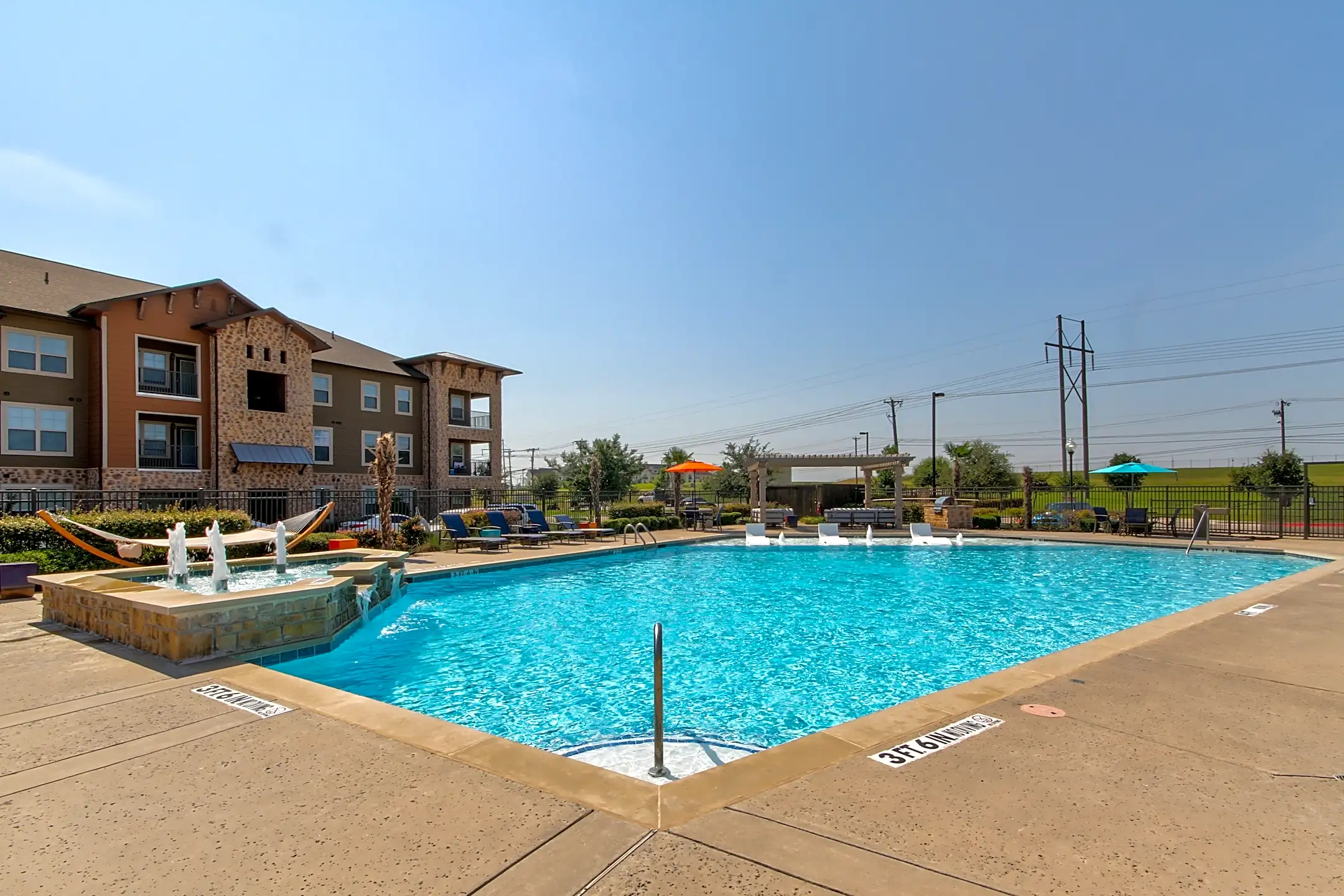 The Legend Apartments 2400 CORPORATION PKWY Woodway, TX Apartments