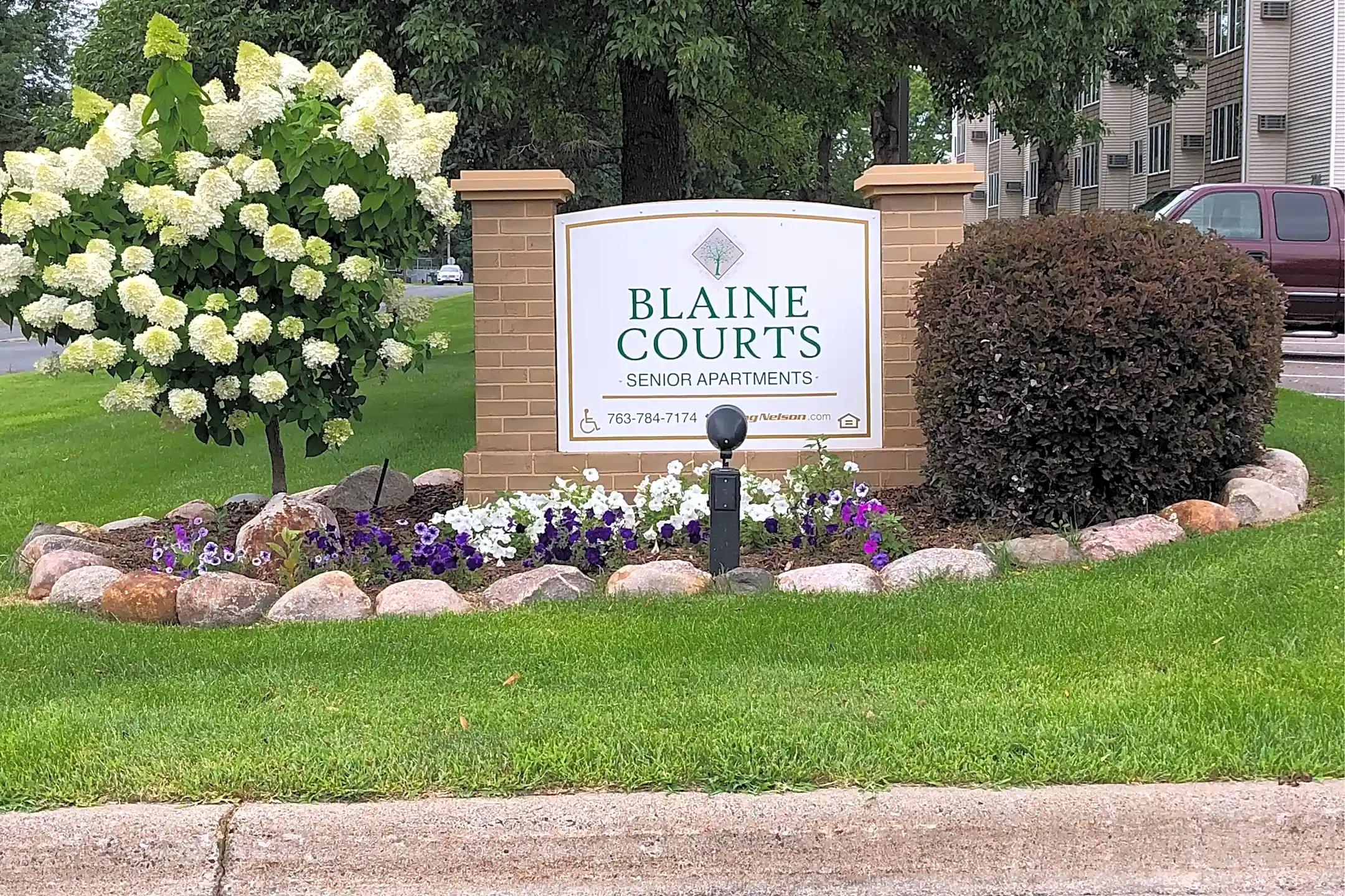 Blaine Courts 701 Sanburnol Dr NE Blaine MN Apartments for Rent