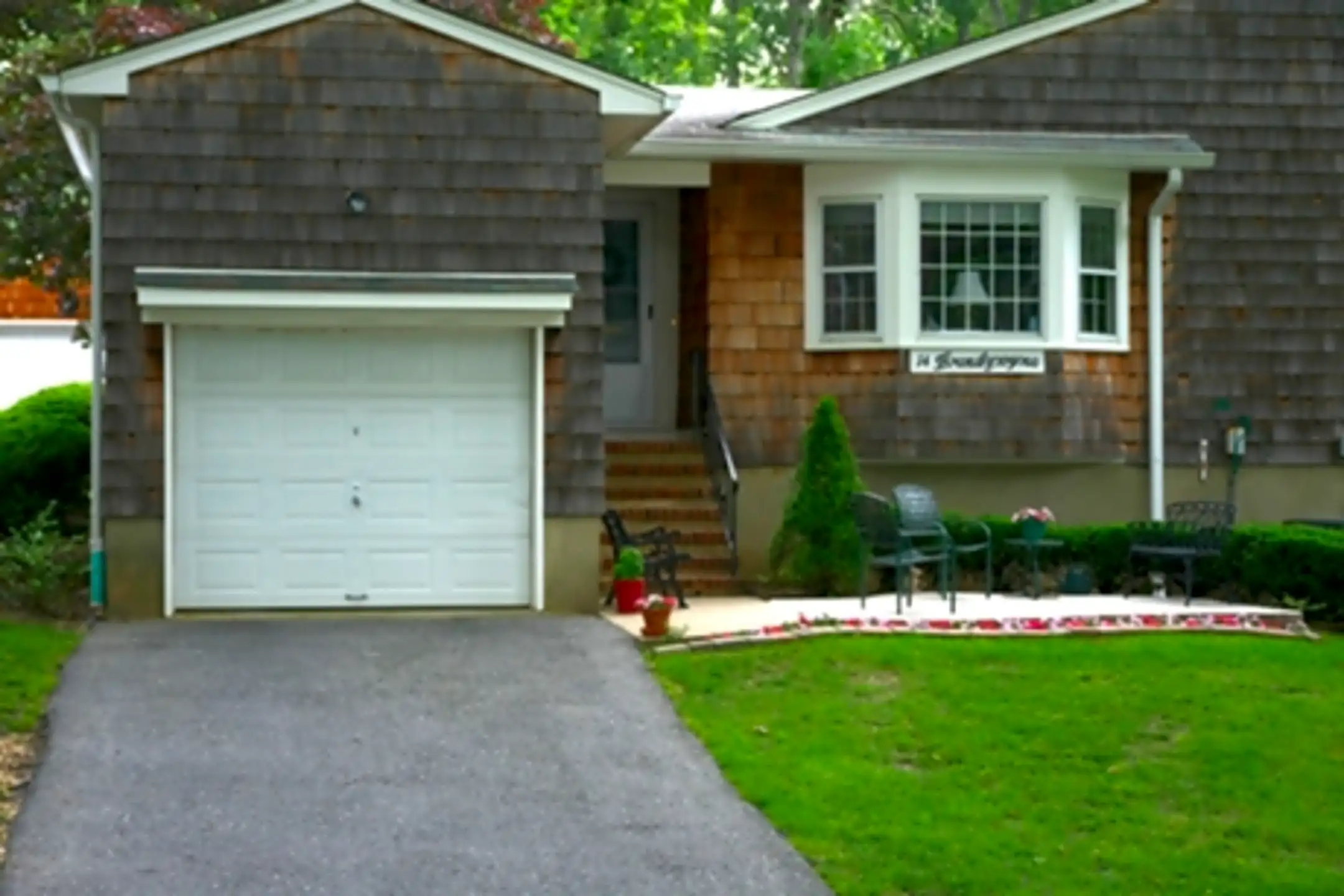 Brandywyne At Brielle, LLC 2 Brandywyne Brielle, NJ Apartments for