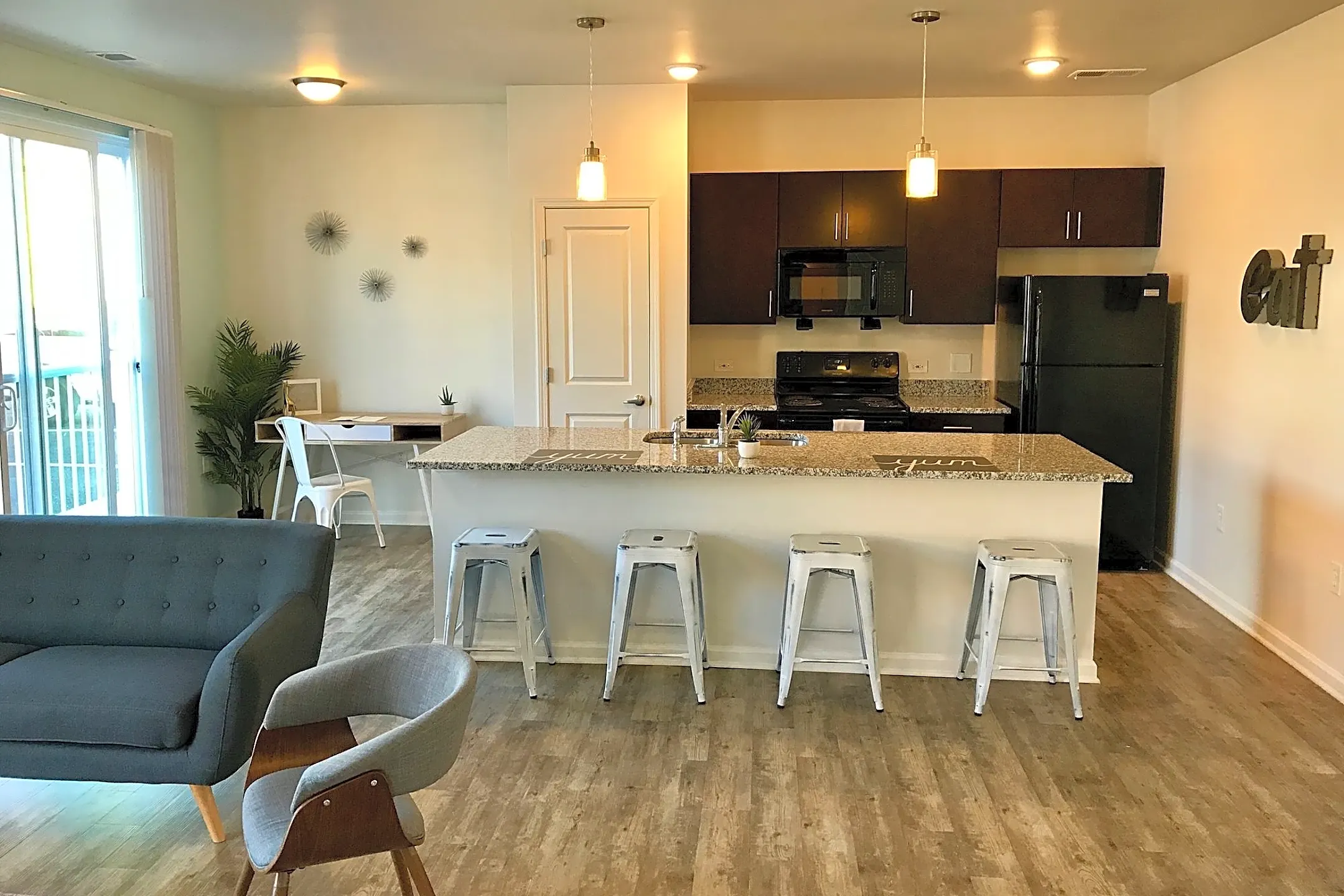 Monon Lofts 1122 East 16th Street Indianapolis, IN Apartments for