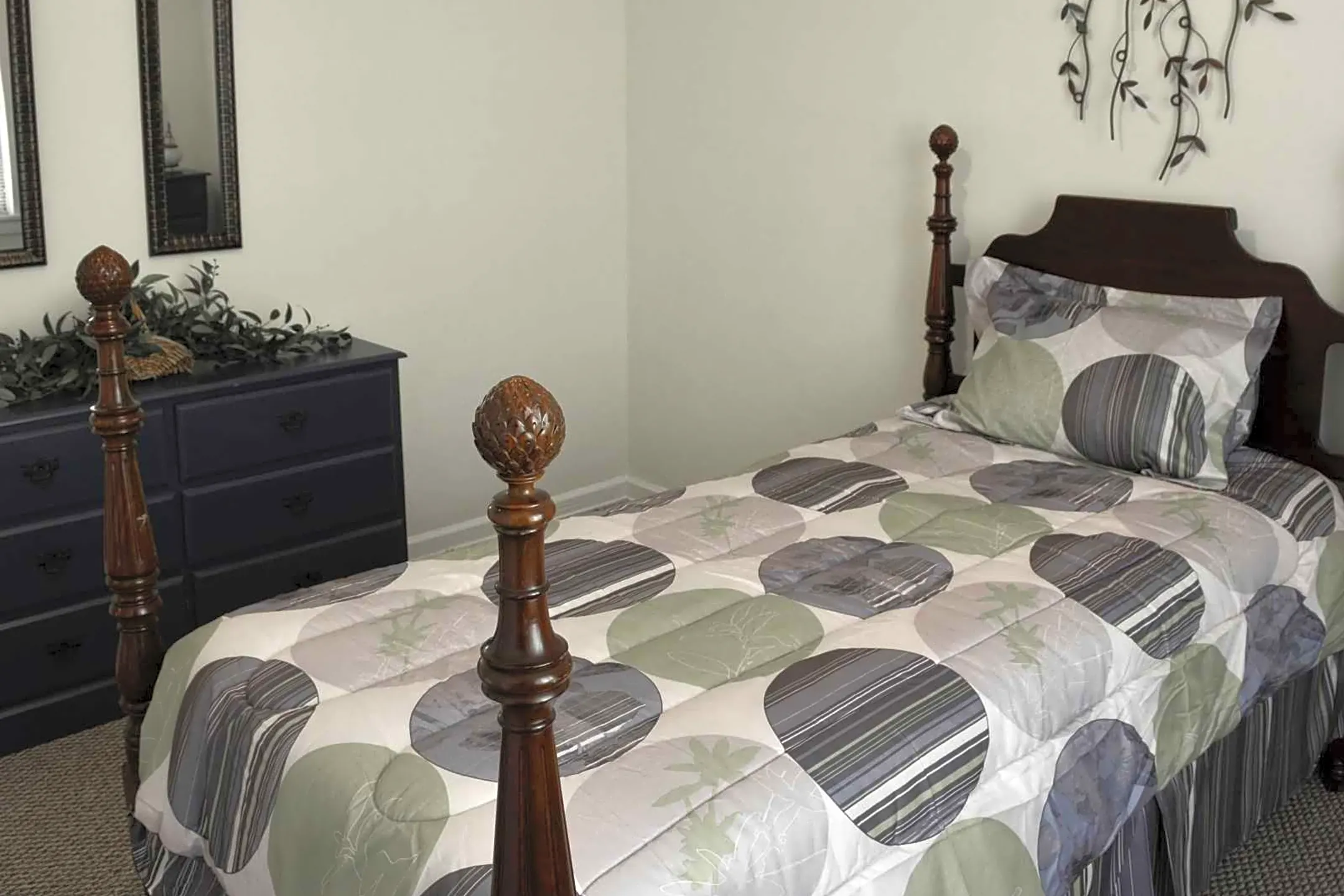 Bedroom - Ingleside Townhomes/Regency Townhomes - Macon, GA