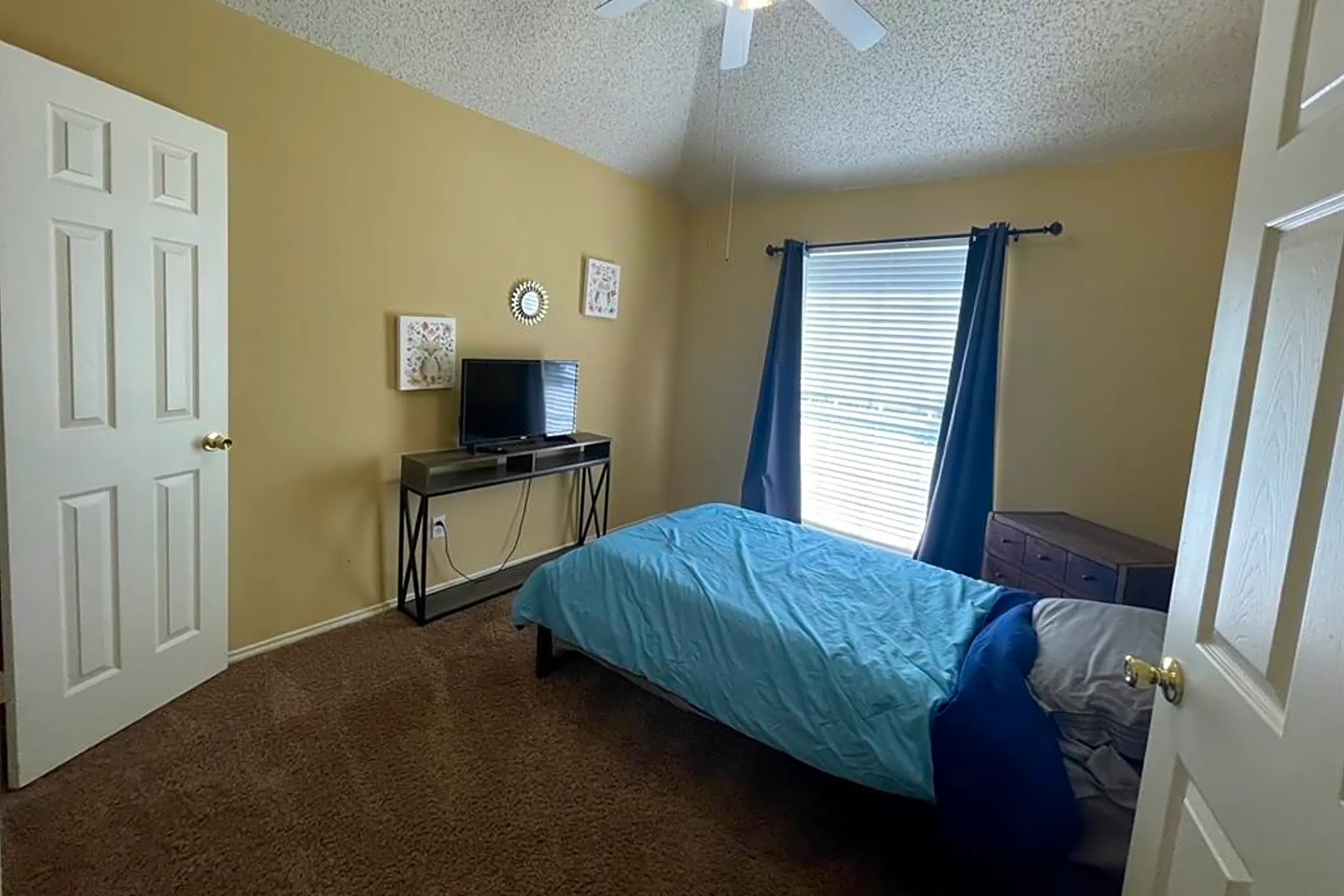 Bedroom - 3929 Windford Dr - Plano, TX
