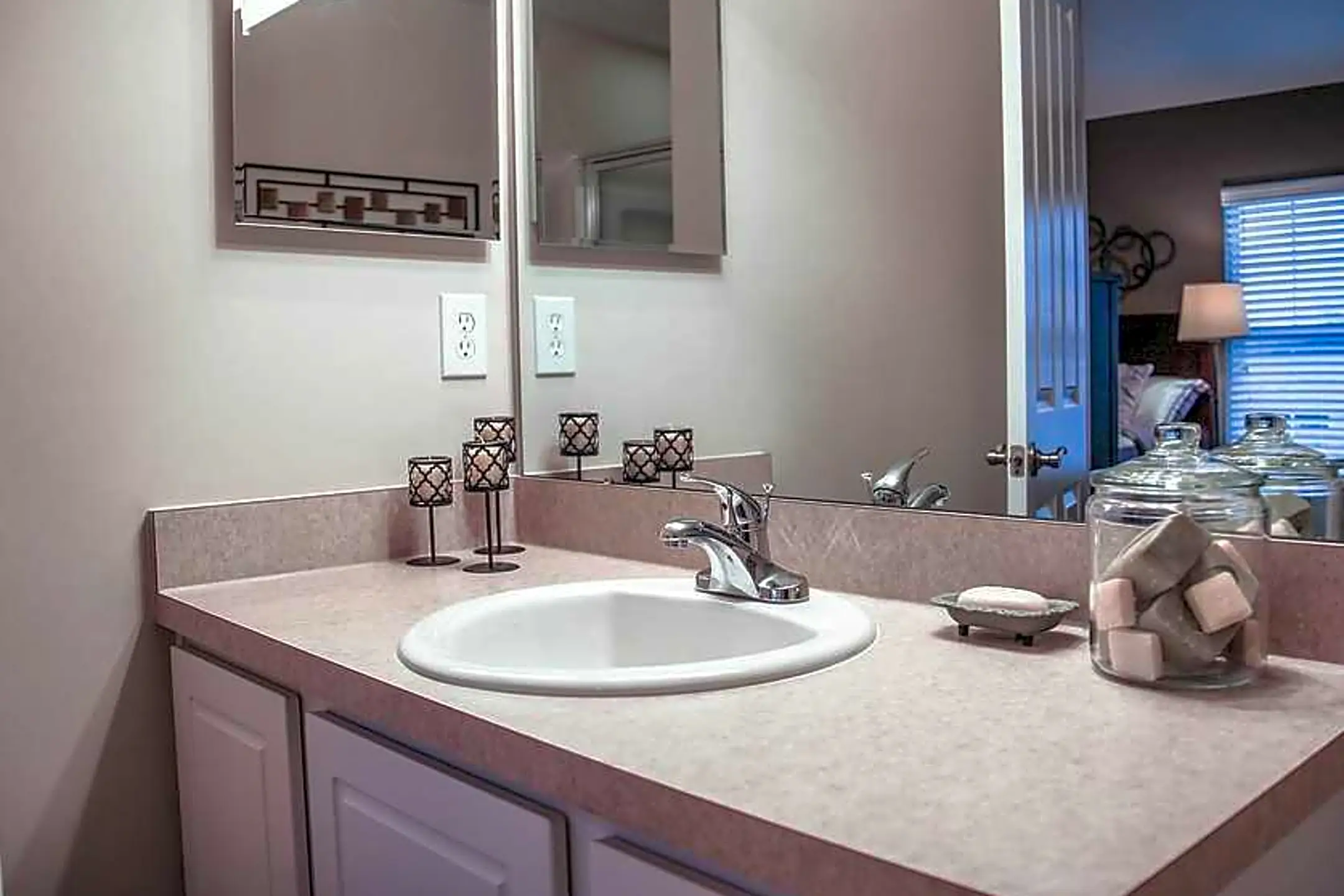 Bathroom - The Traditions at Slate Ridge - Reynoldsburg, OH