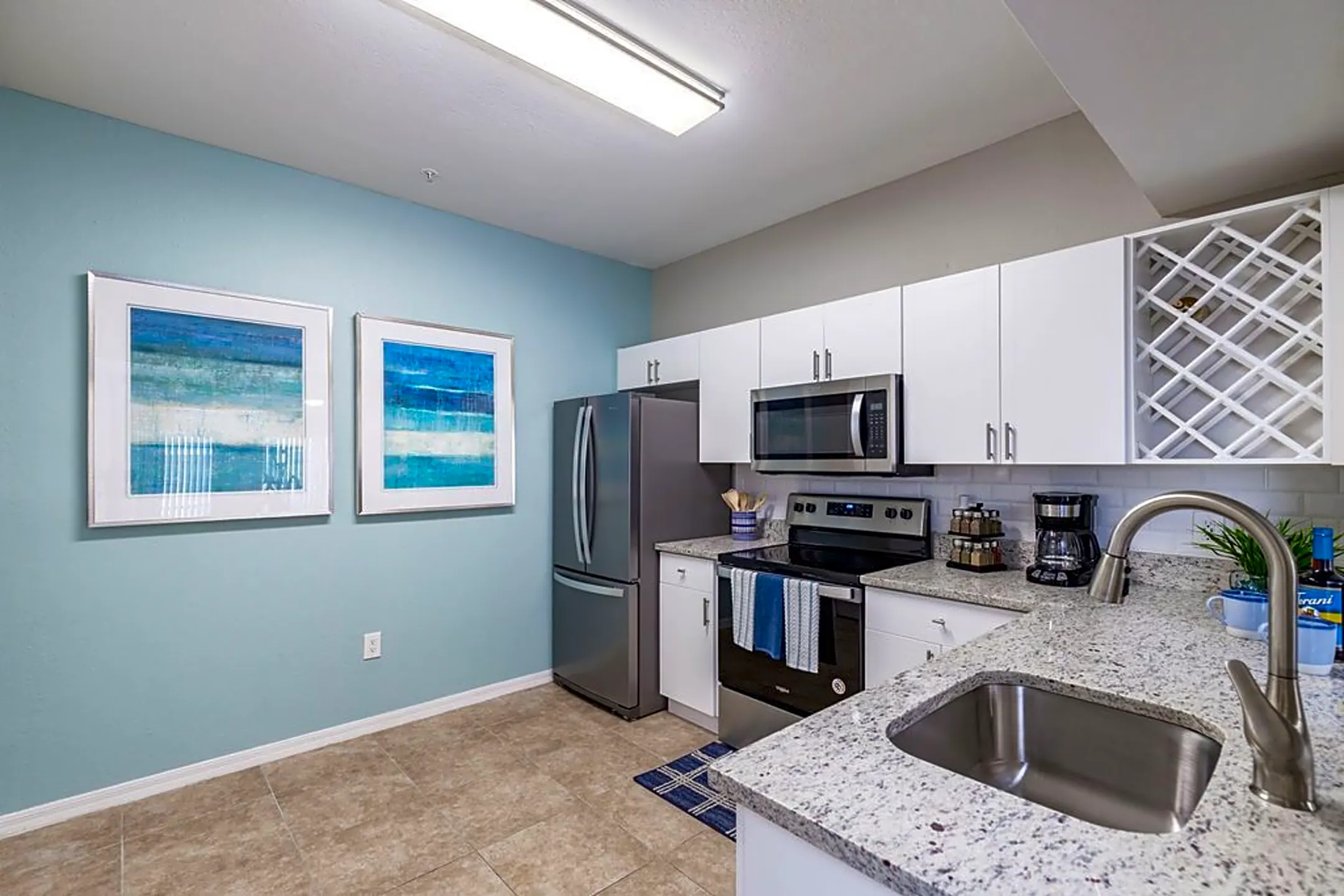 The Arbors at Carrollwood Apartments Tampa, FL 33624