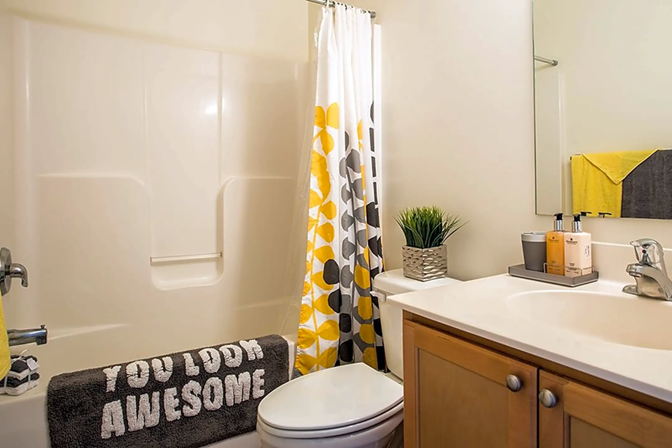 Bathroom - Cannon Mills - Dover, DE