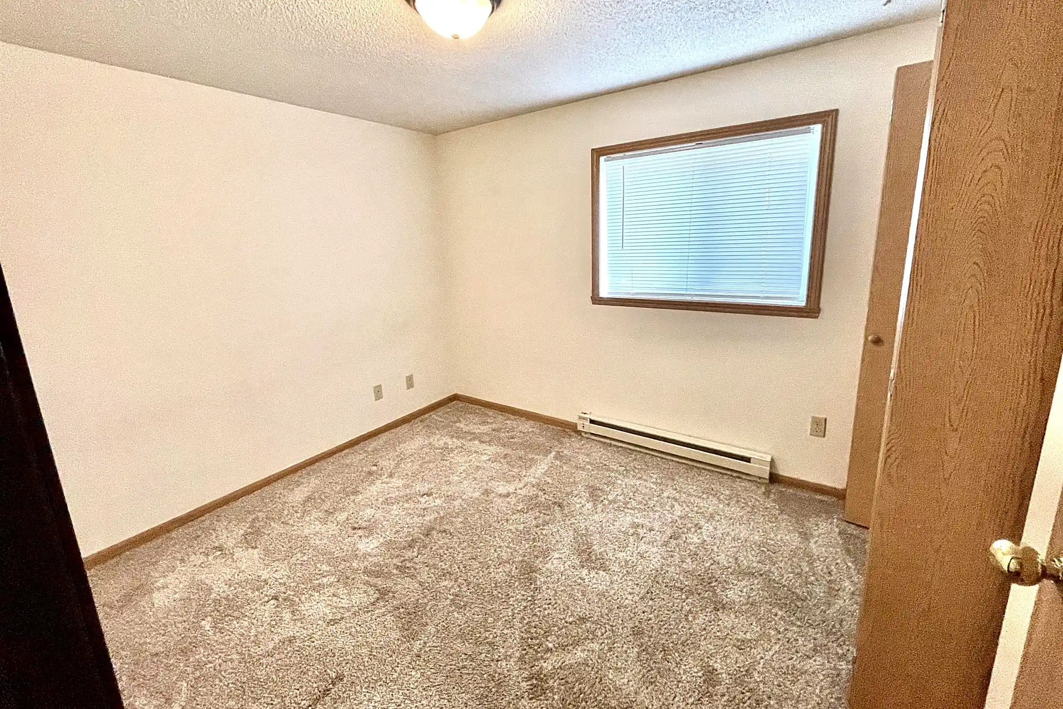 2409 4th Ave N Moorhead, MN Apartments for Rent Rent.