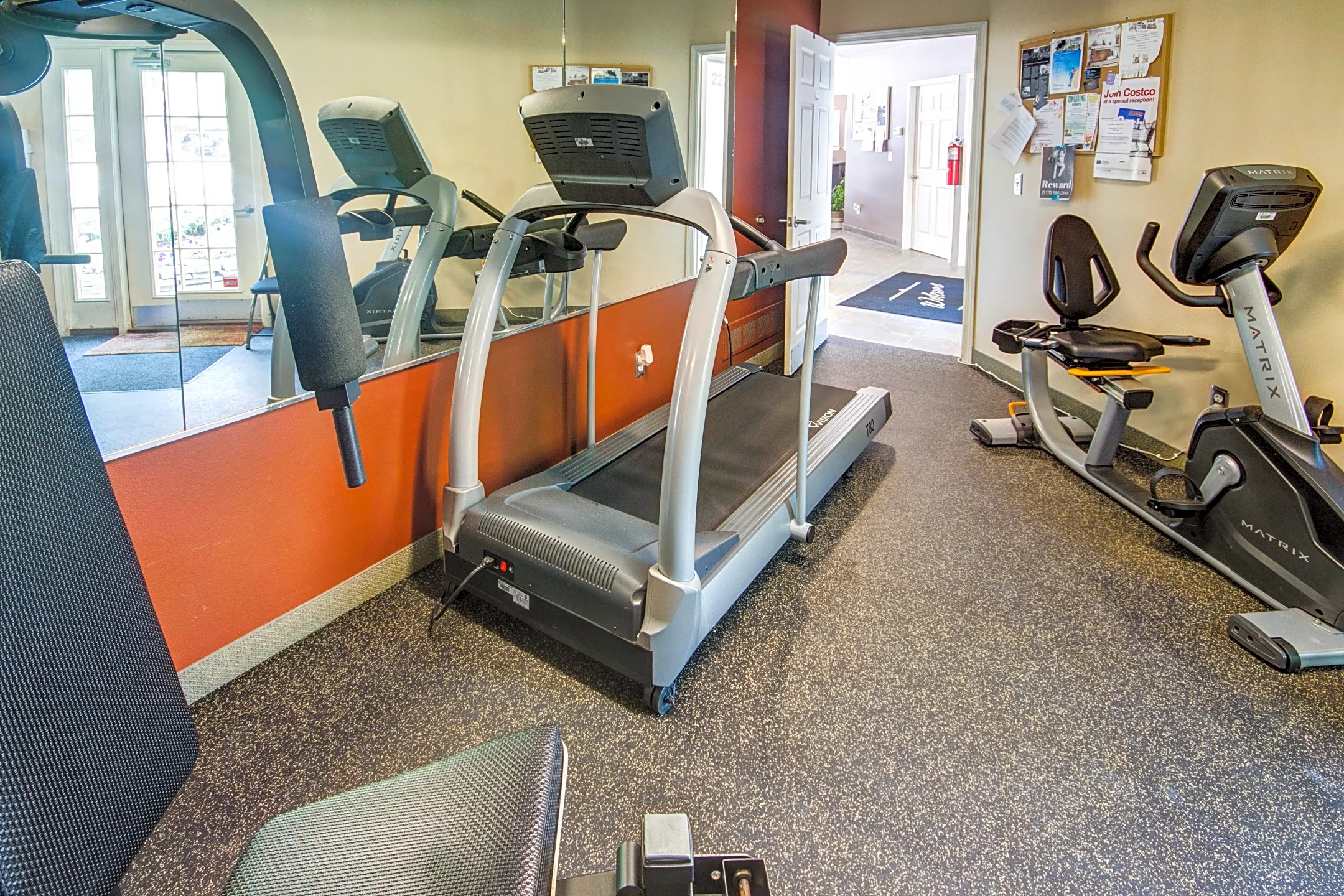 Fitness Weight Room - Brookdale Apartments - South Lyon, MI