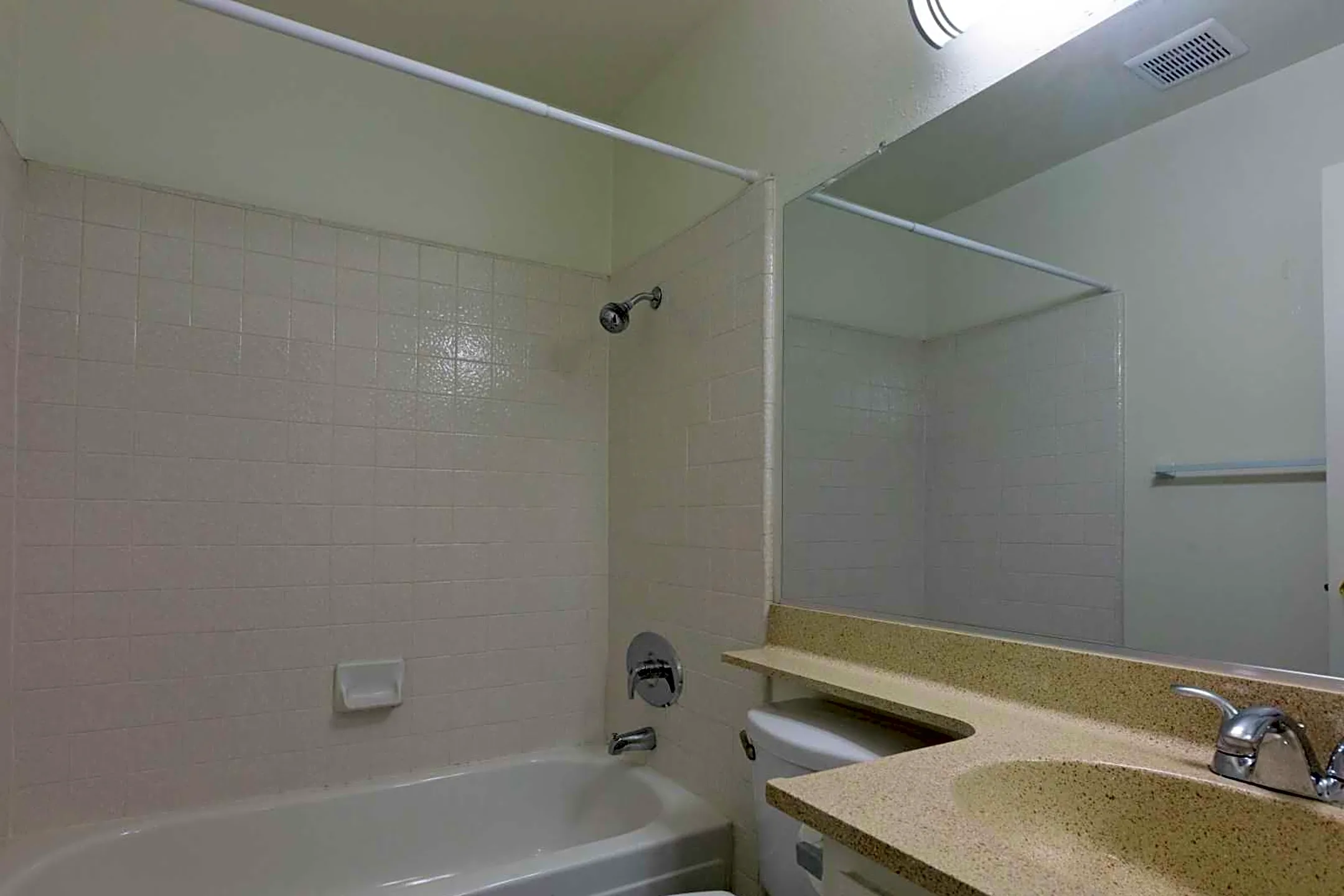 Bathroom - Robin Meadows - Garden Grove, CA