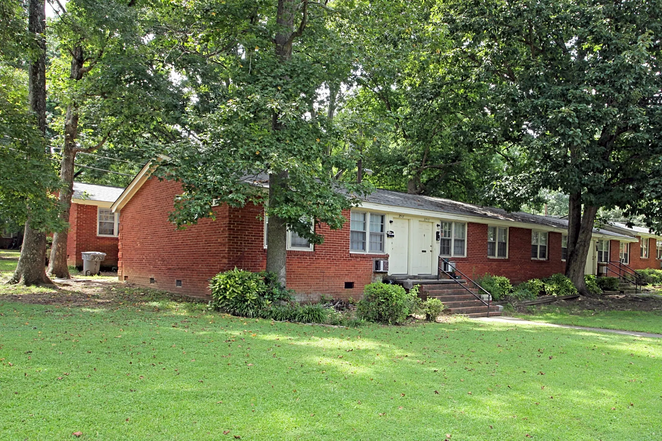 Shamrock Gardens Apartments 3779 Michigan Ave Charlotte, NC
