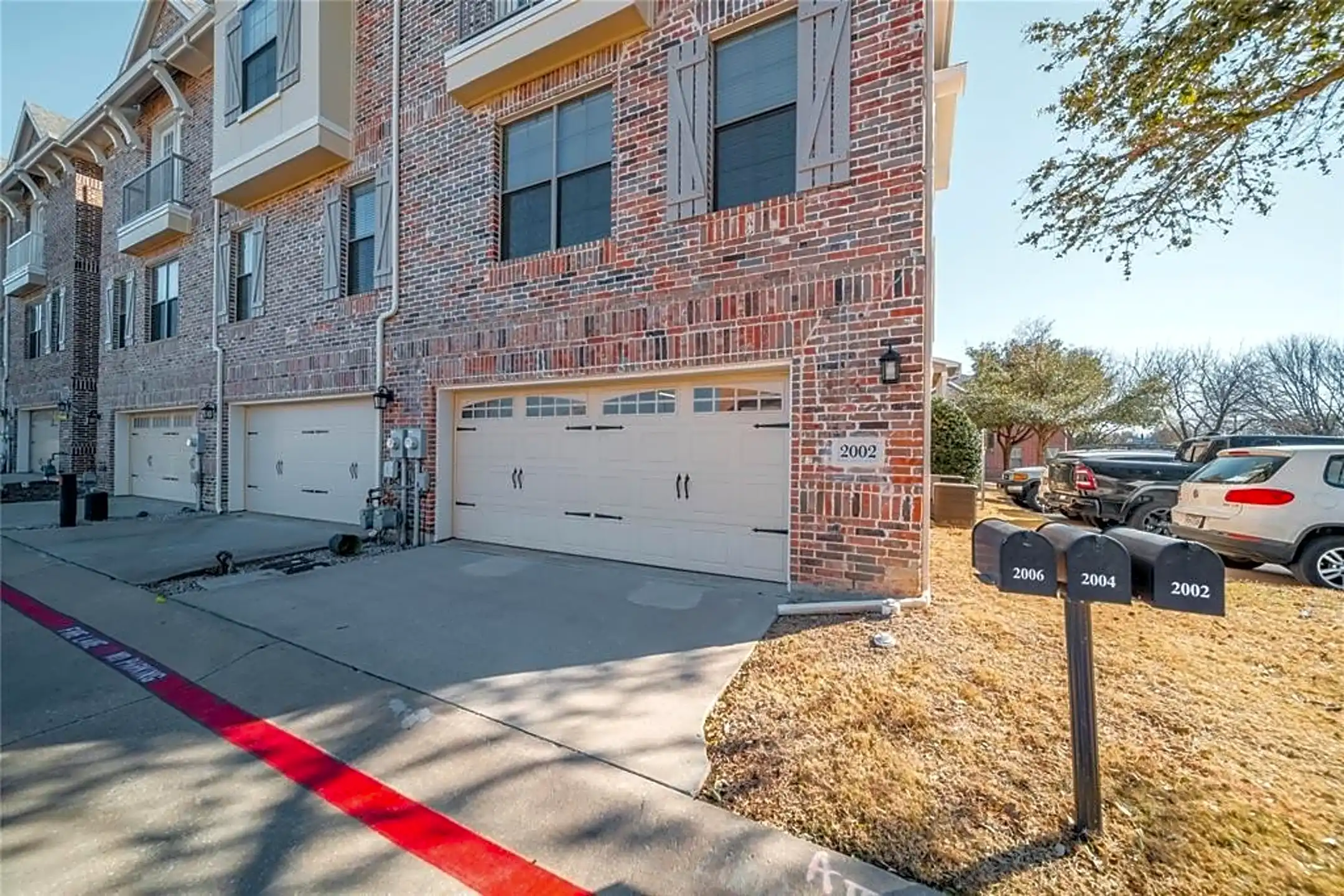 2002 Azure Pointe Townhomes Richardson, TX 75080
