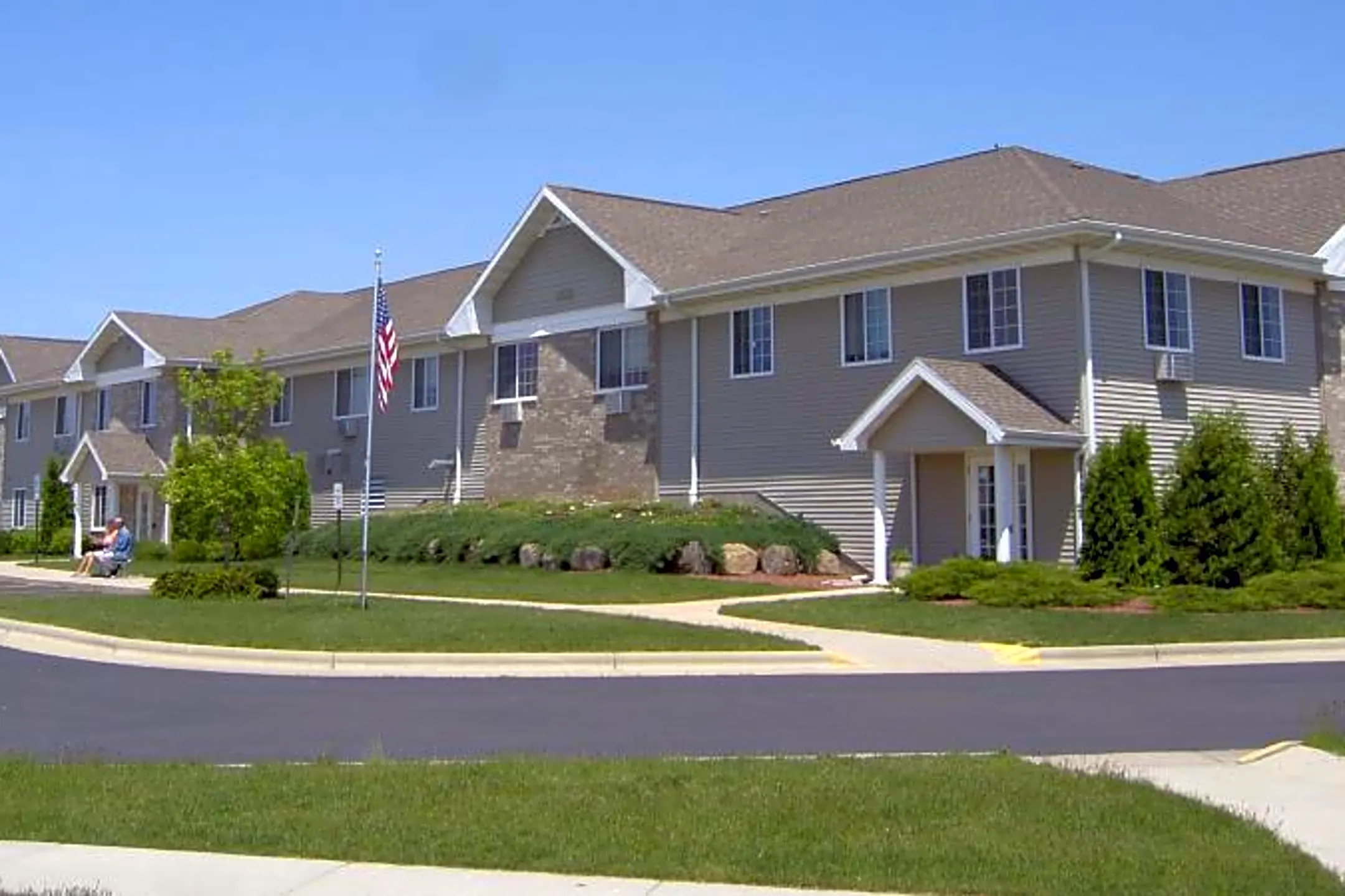 Arbor Glen 740 Brown School Road Evansville, WI Apartments for Rent