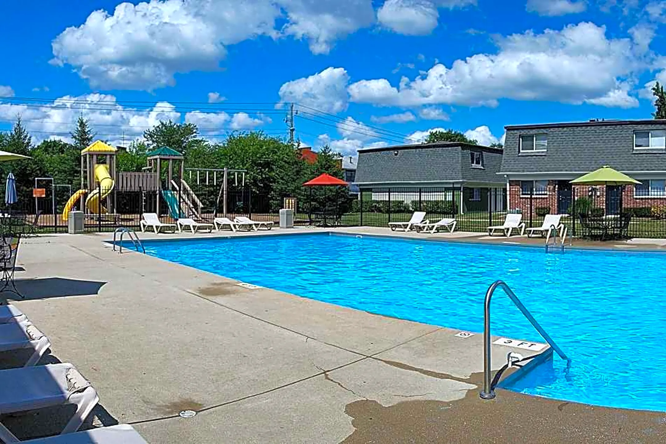 Pool - Serenity Park Apartments - Indianapolis, IN