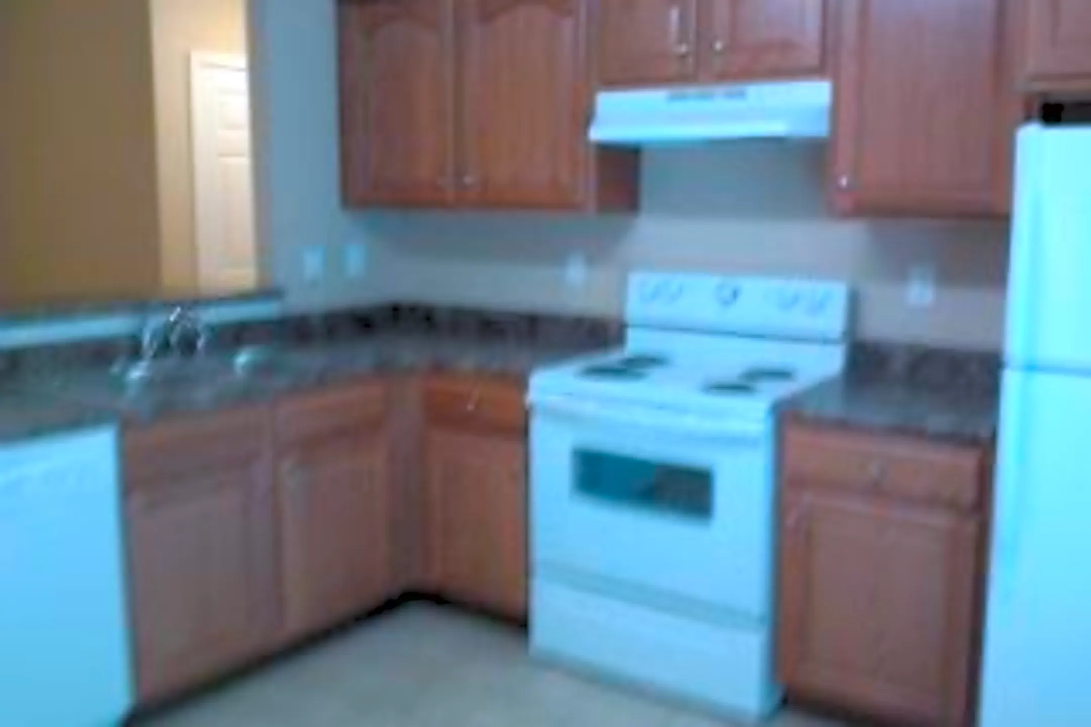 Kitchen - 6801 W Pages Ln - Louisville, KY