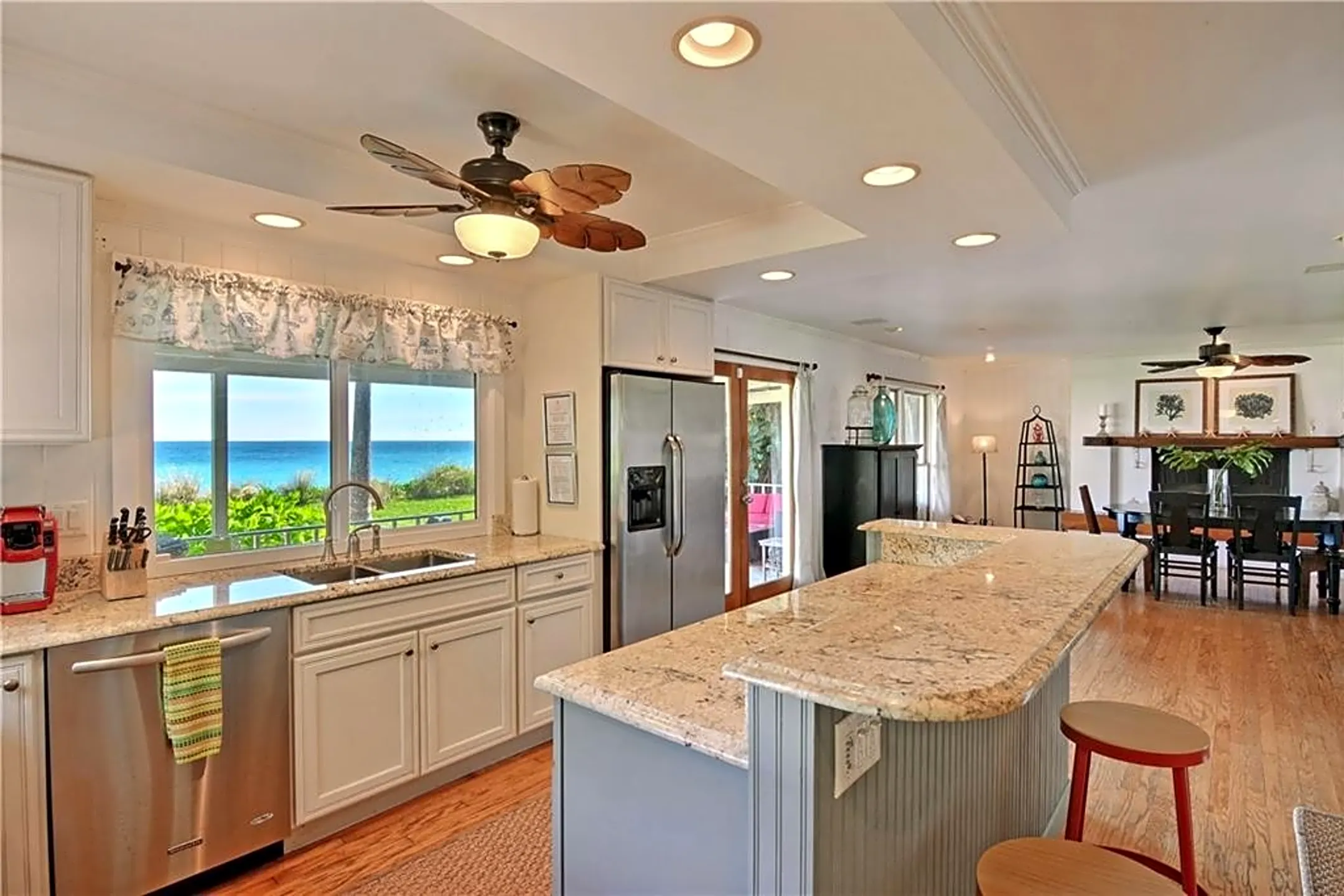 Kitchen - 985 Beachcomber Ln - Vero Beach, FL