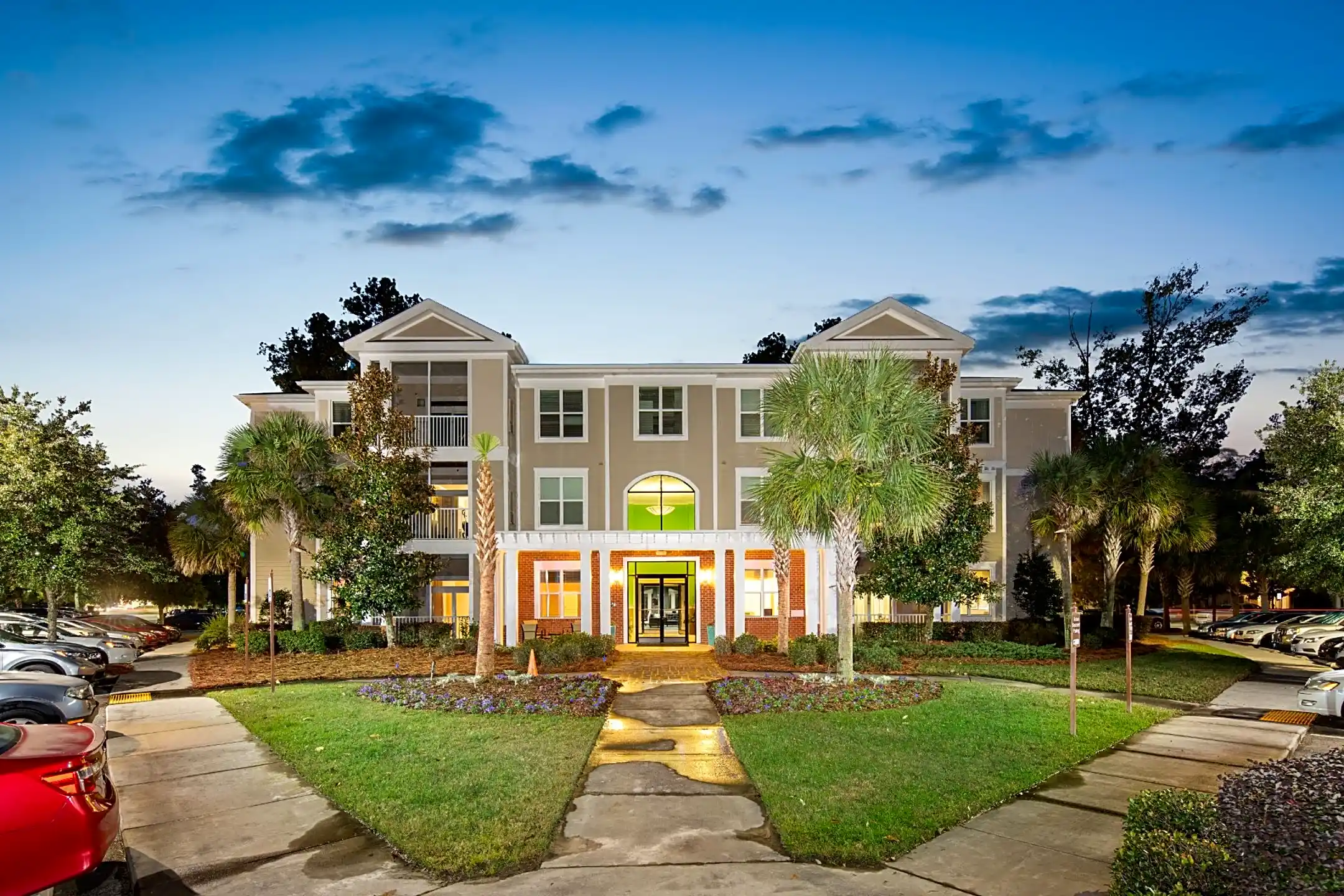 Abberly At West Ashley 3100 Ashley Town Center Dr Charleston, SC